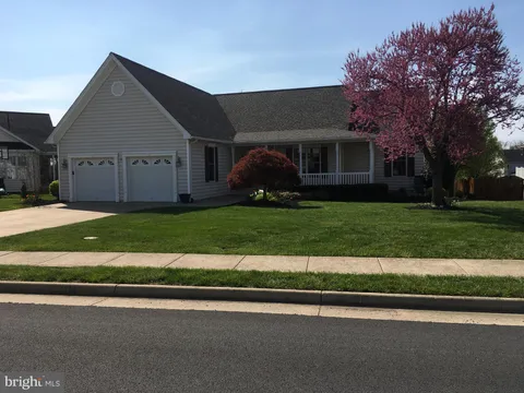 405 Custer Court, Berryville, VA MLS: VACL2003600