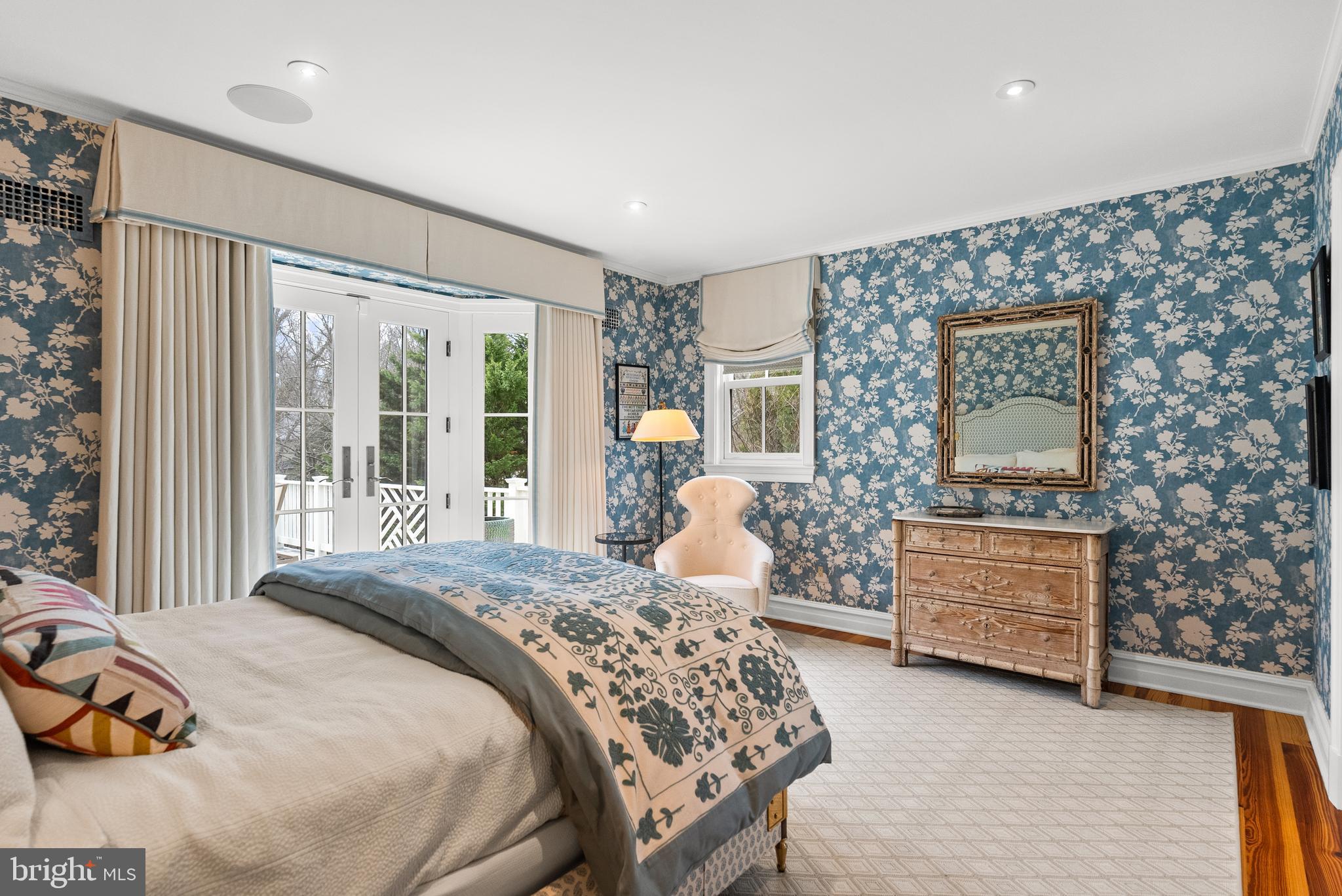 LONGWOOD - Residential