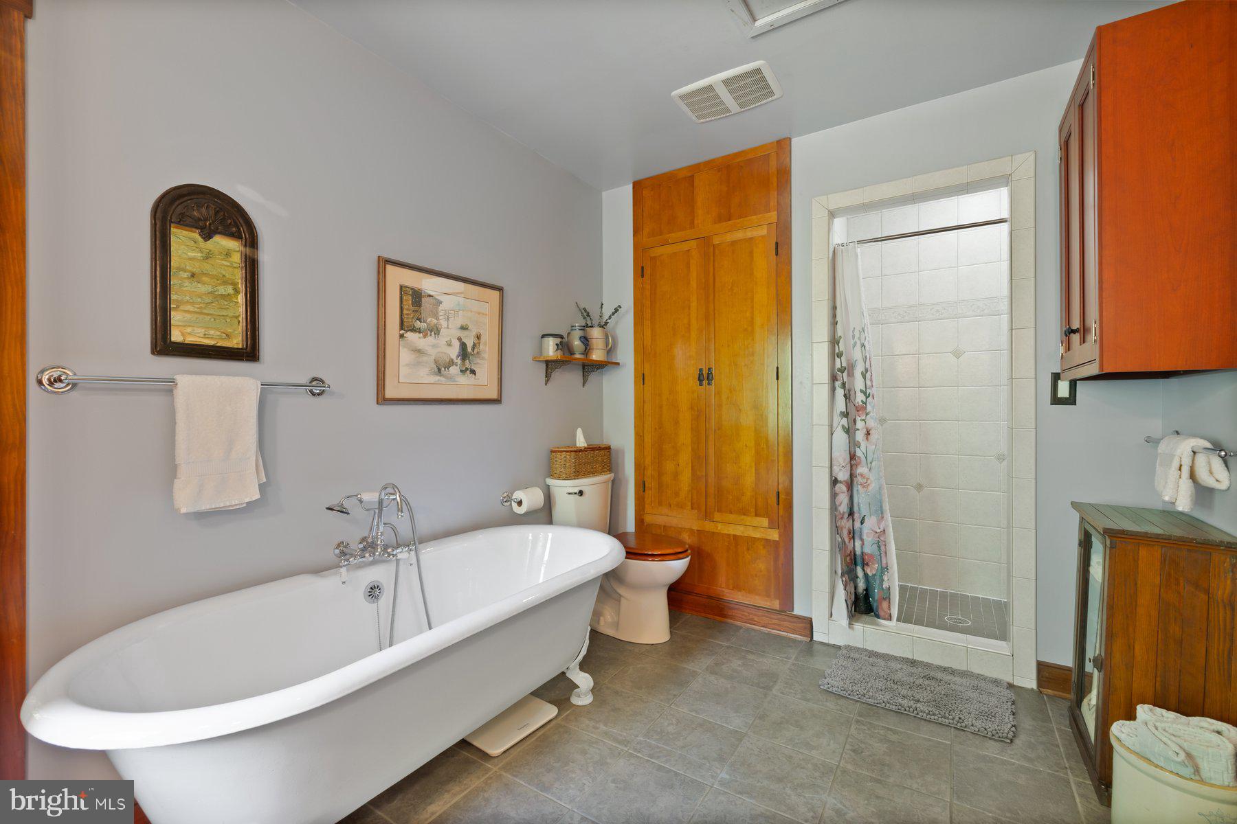 HAWLINGS RIVER ESTATES - Farm