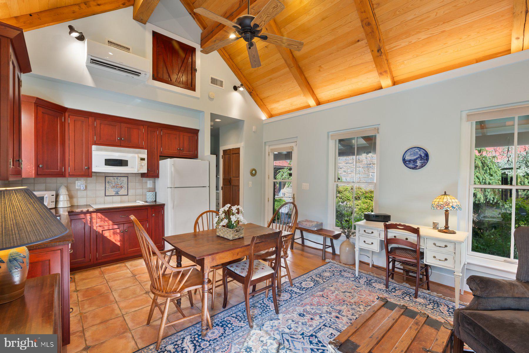 HAWLINGS RIVER ESTATES - Farm