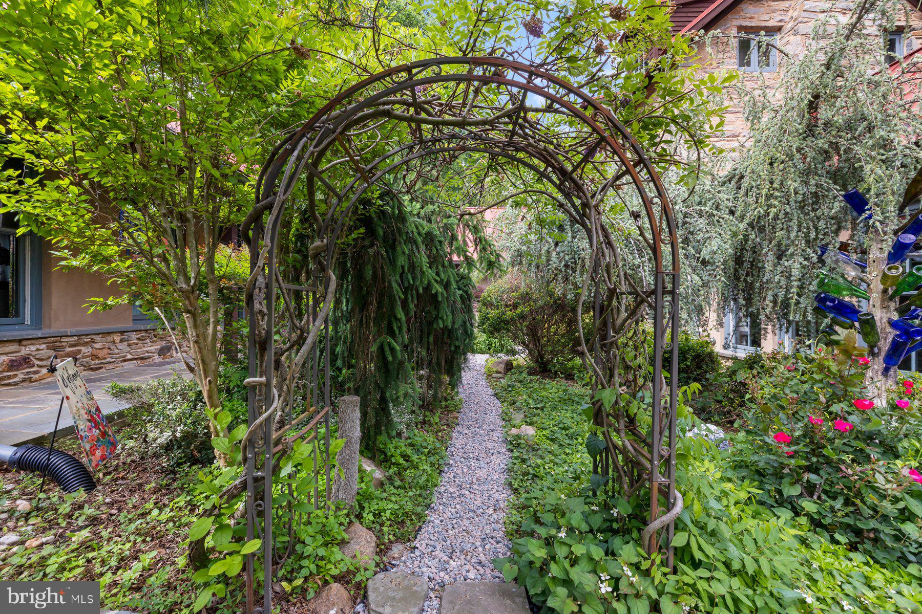 HAWLINGS RIVER ESTATES - Farm