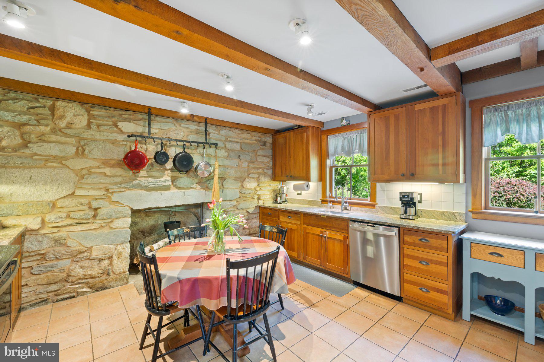 HAWLINGS RIVER ESTATES - Farm