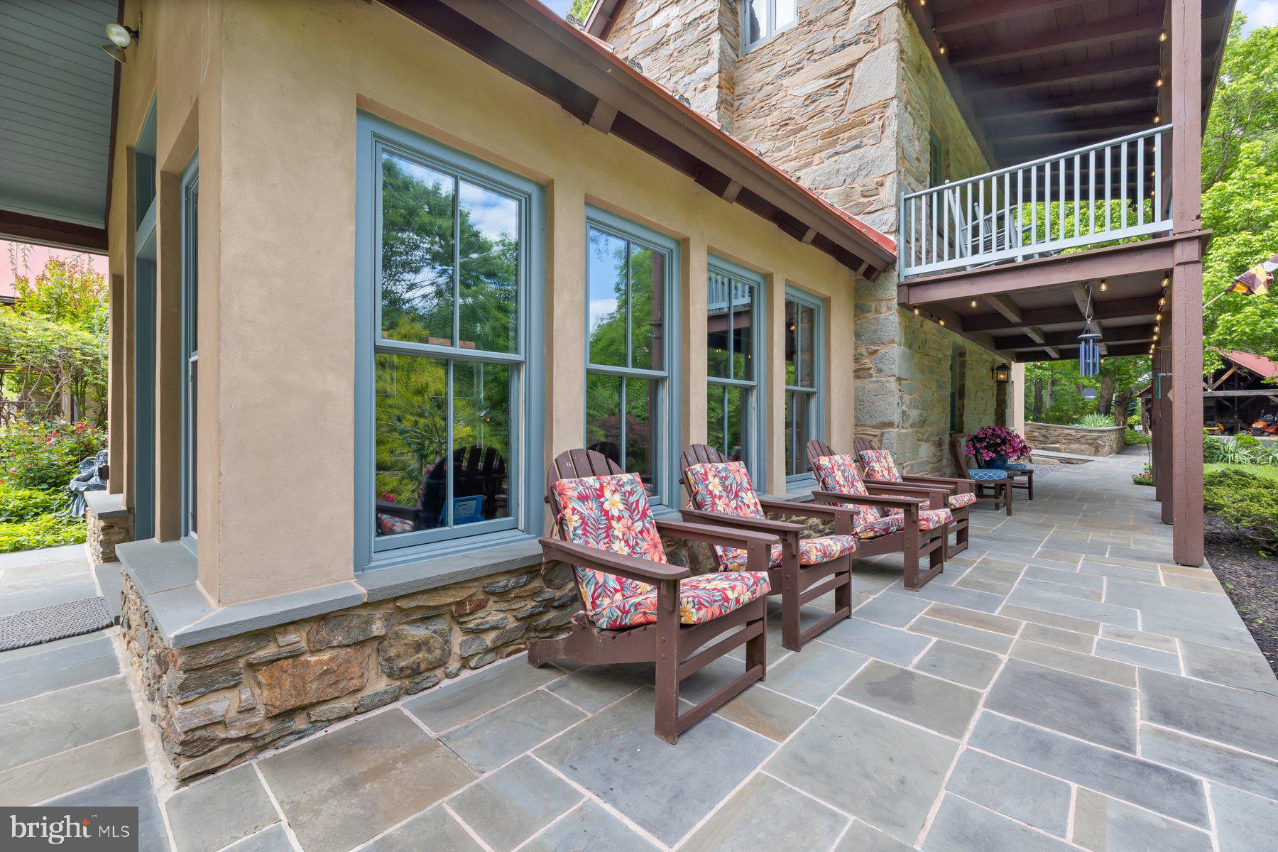 HAWLINGS RIVER ESTATES - Farm