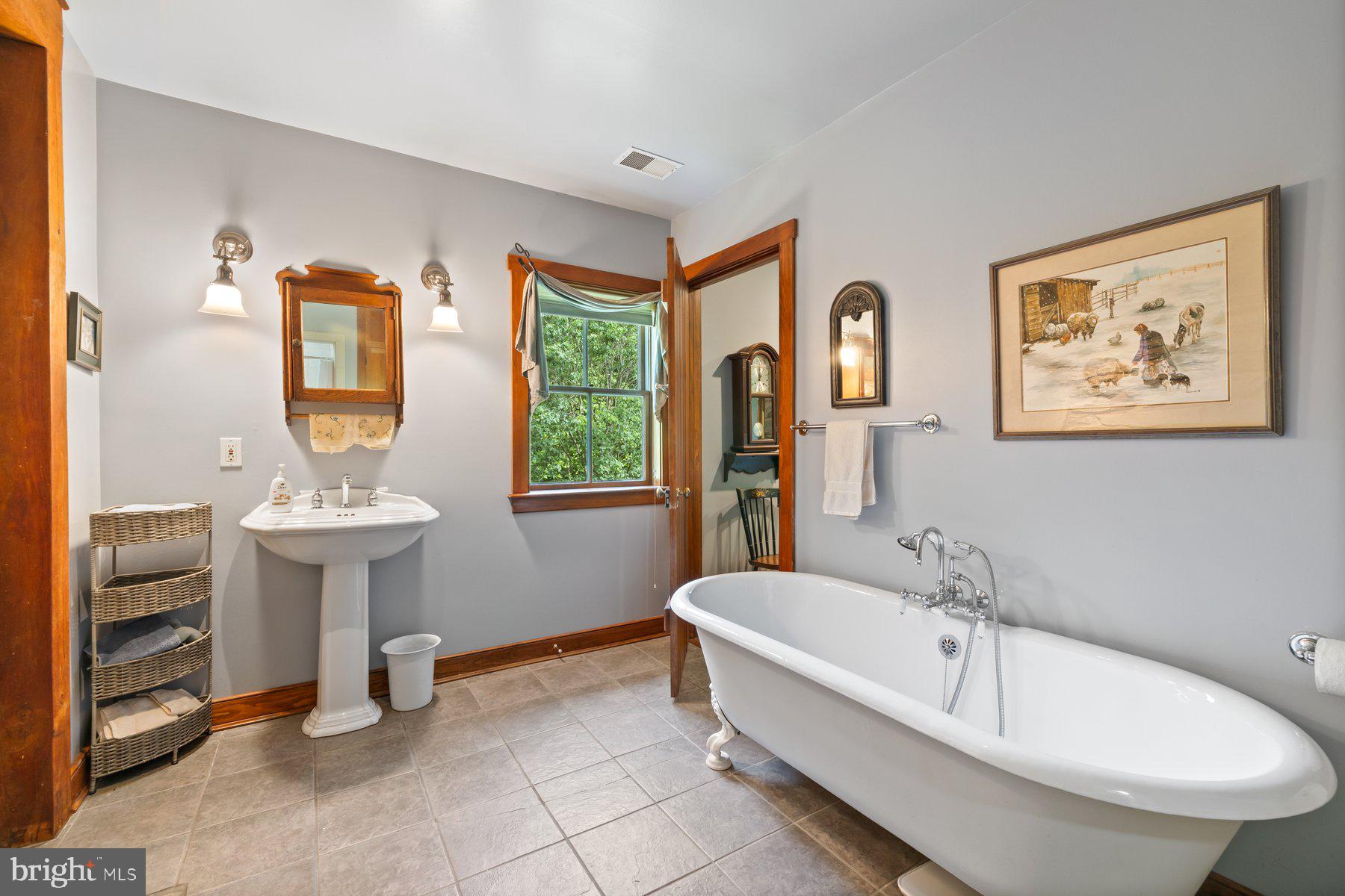 HAWLINGS RIVER ESTATES - Farm