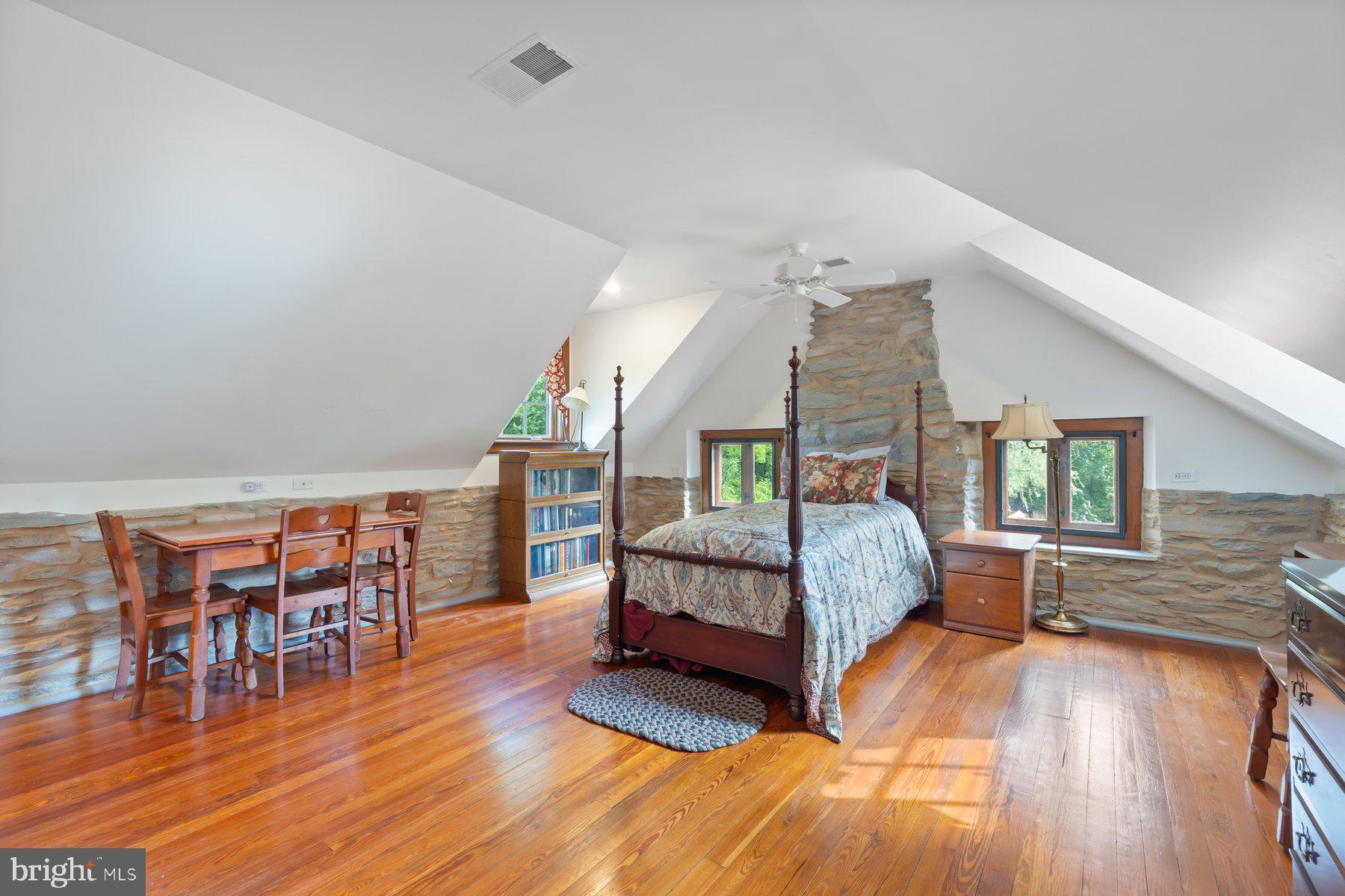 HAWLINGS RIVER ESTATES - Farm