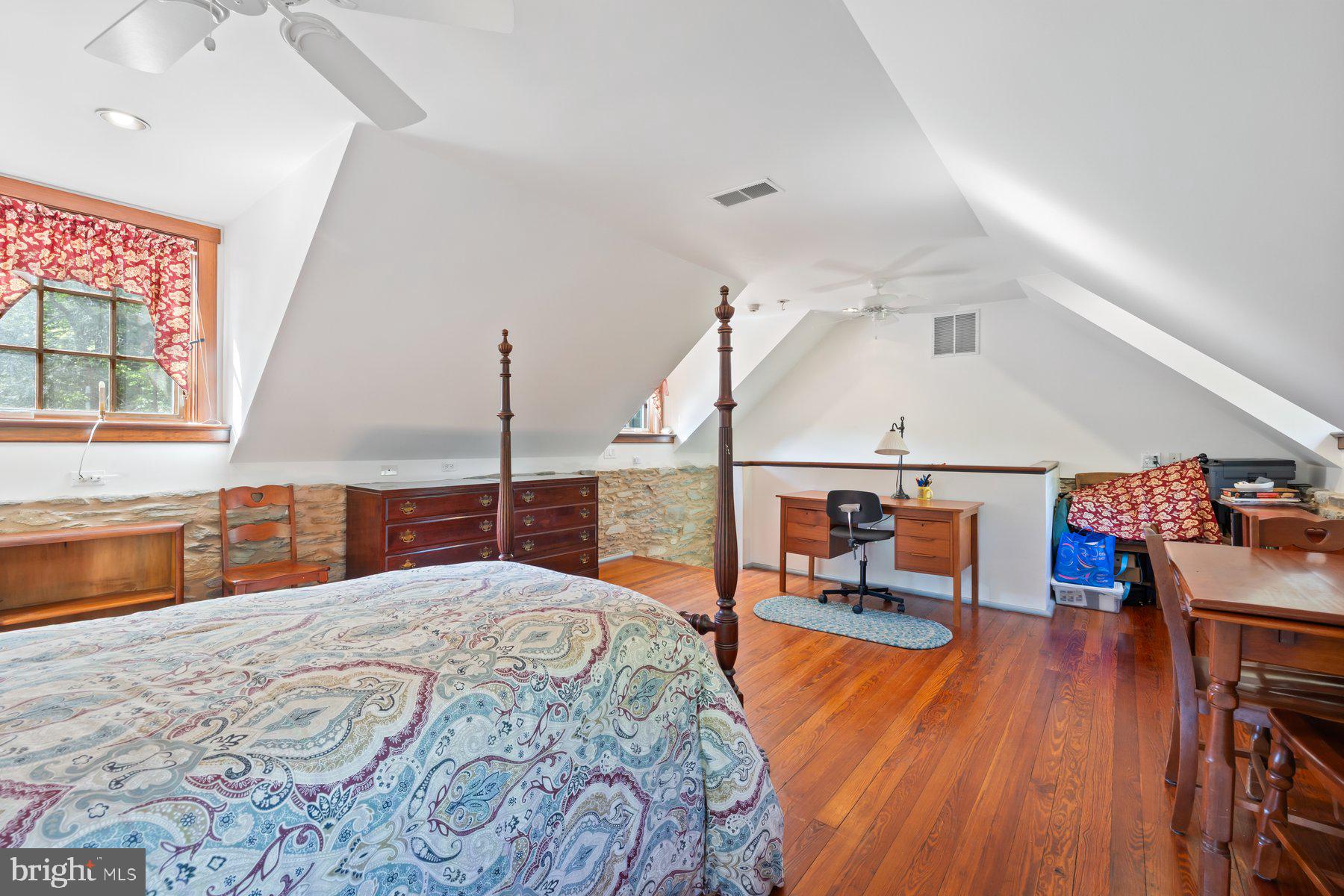 HAWLINGS RIVER ESTATES - Farm