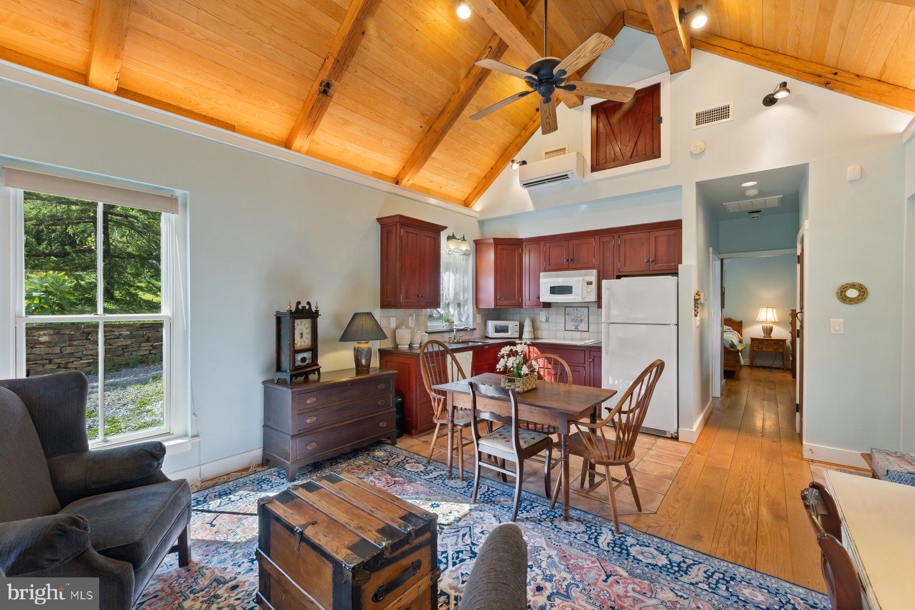 HAWLINGS RIVER ESTATES - Farm