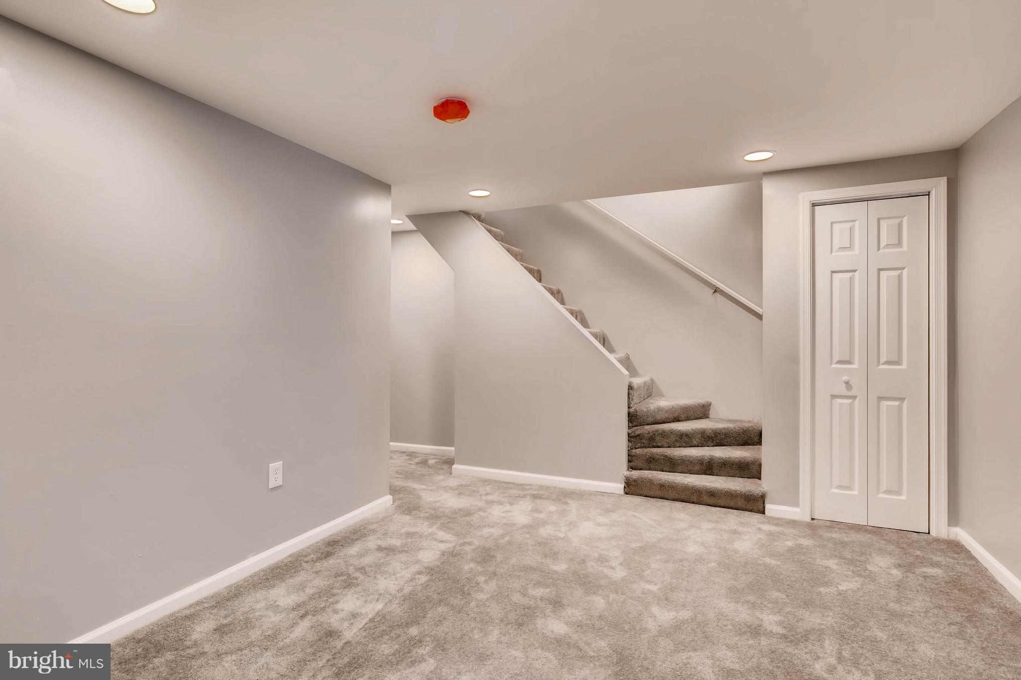 PARK CIRCLE - Residential