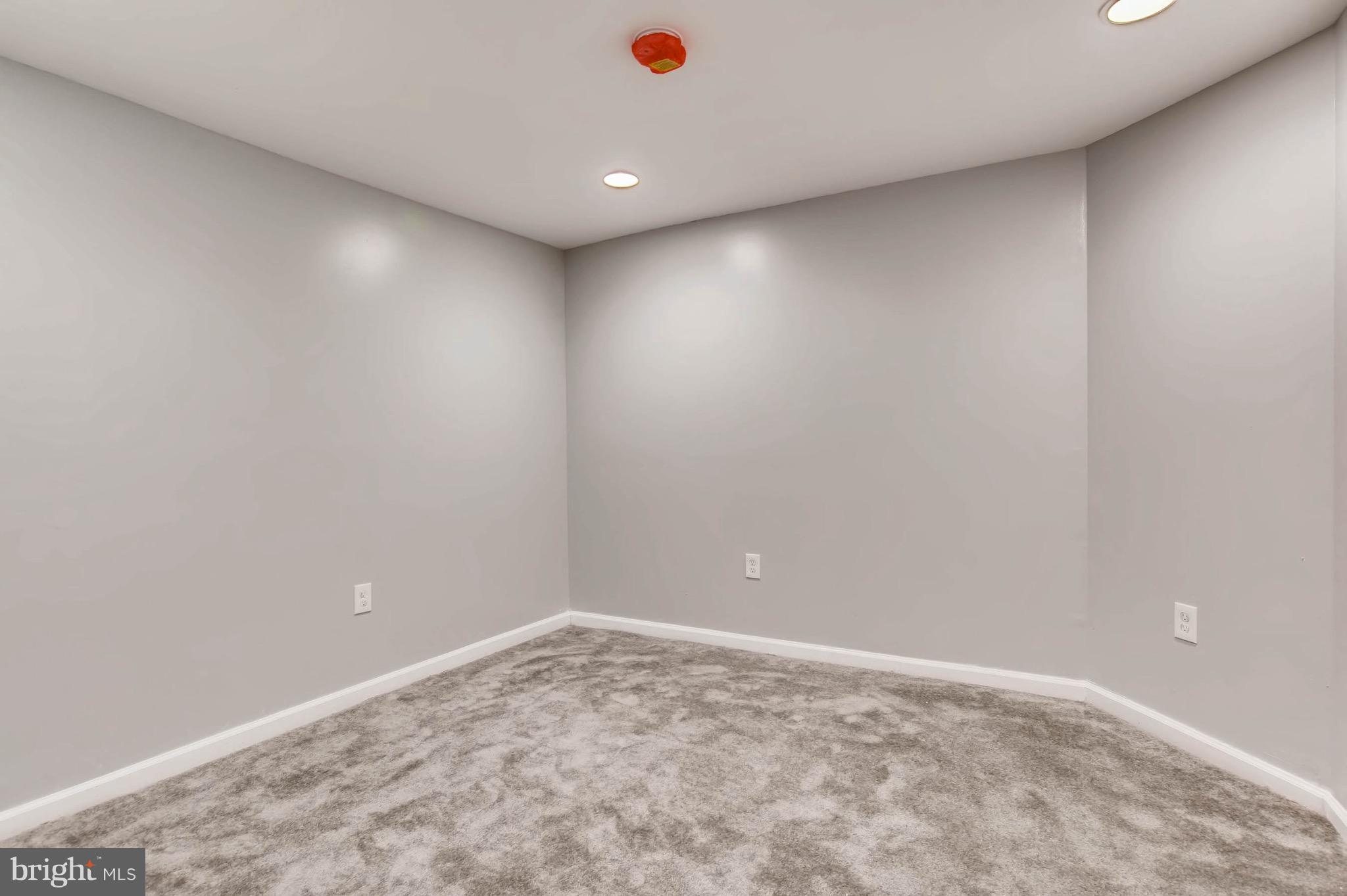 PARK CIRCLE - Residential