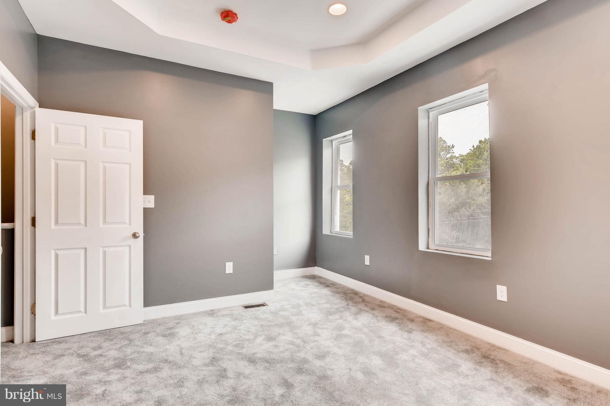 PARK CIRCLE - Residential