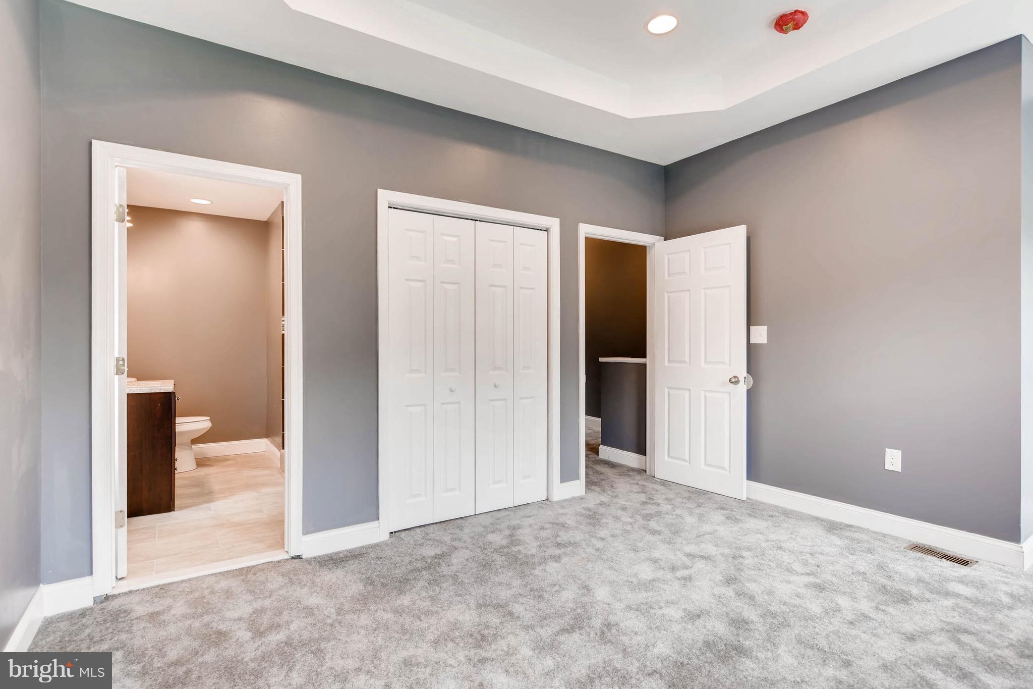 PARK CIRCLE - Residential