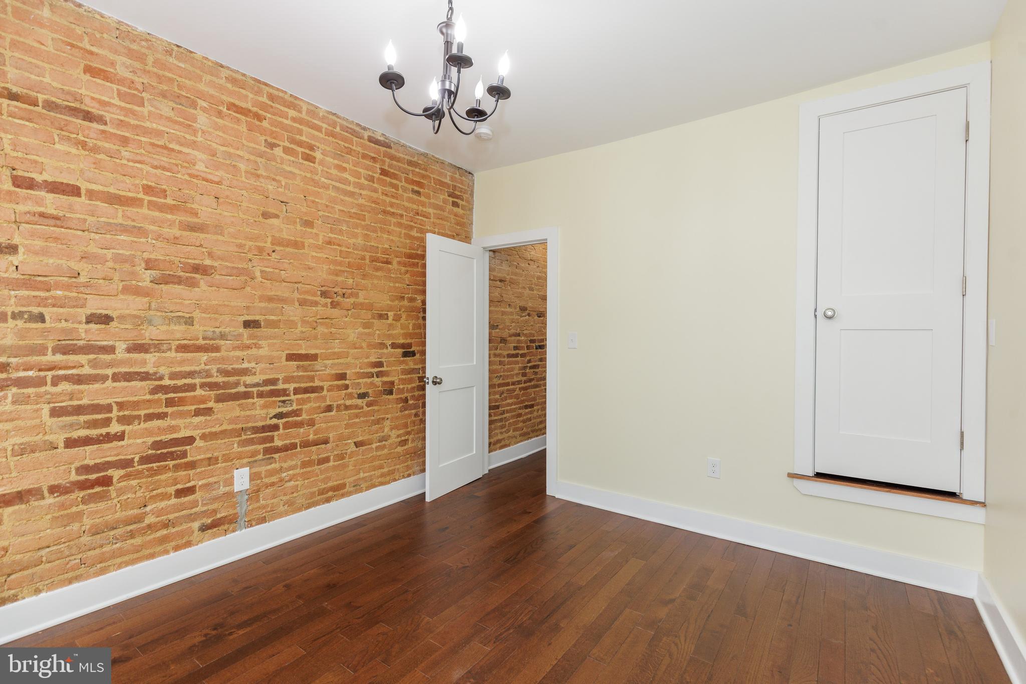 MCELDERRY PARK - Residential Lease