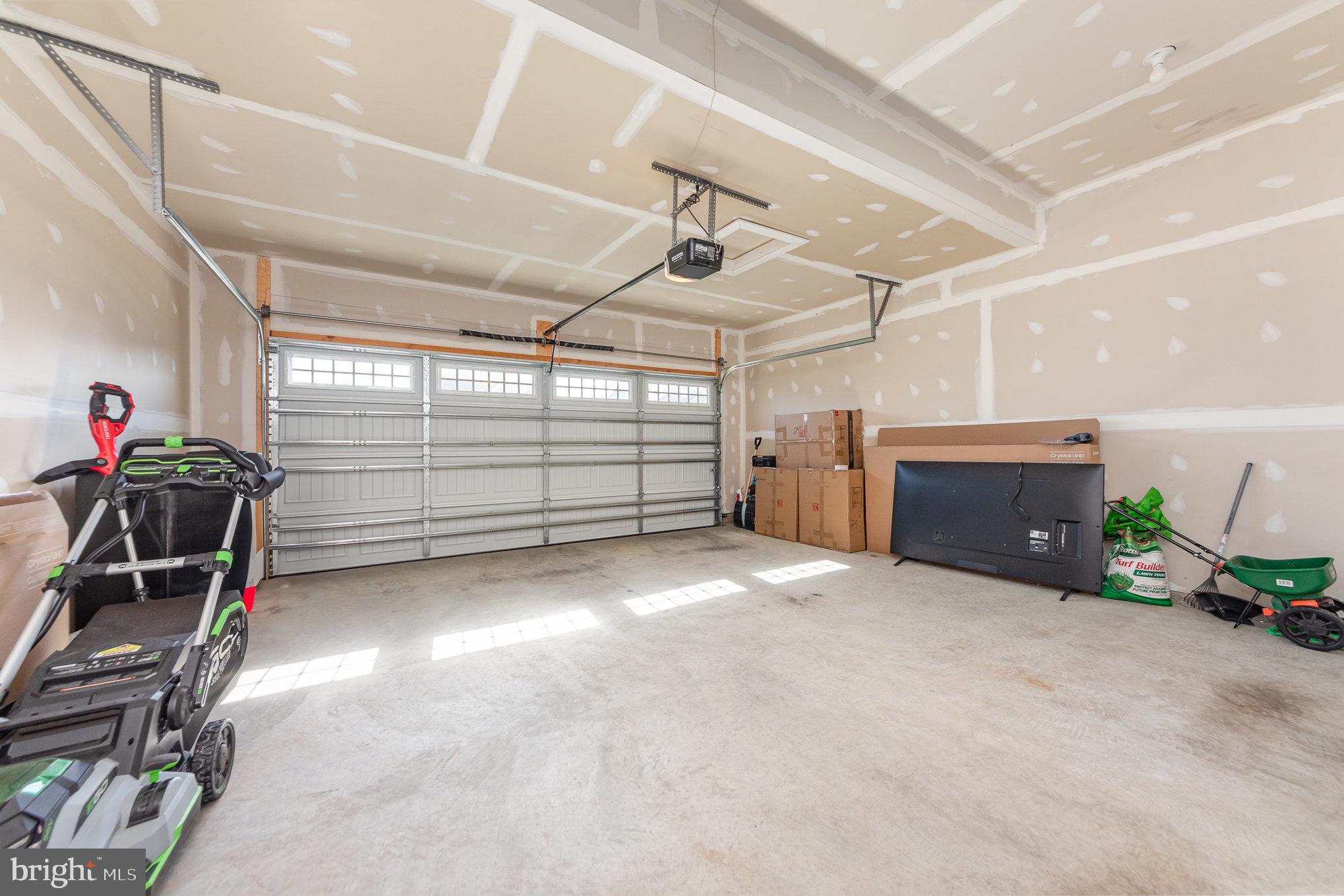 RAPPAHANNOCK LANDING - Residential Lease