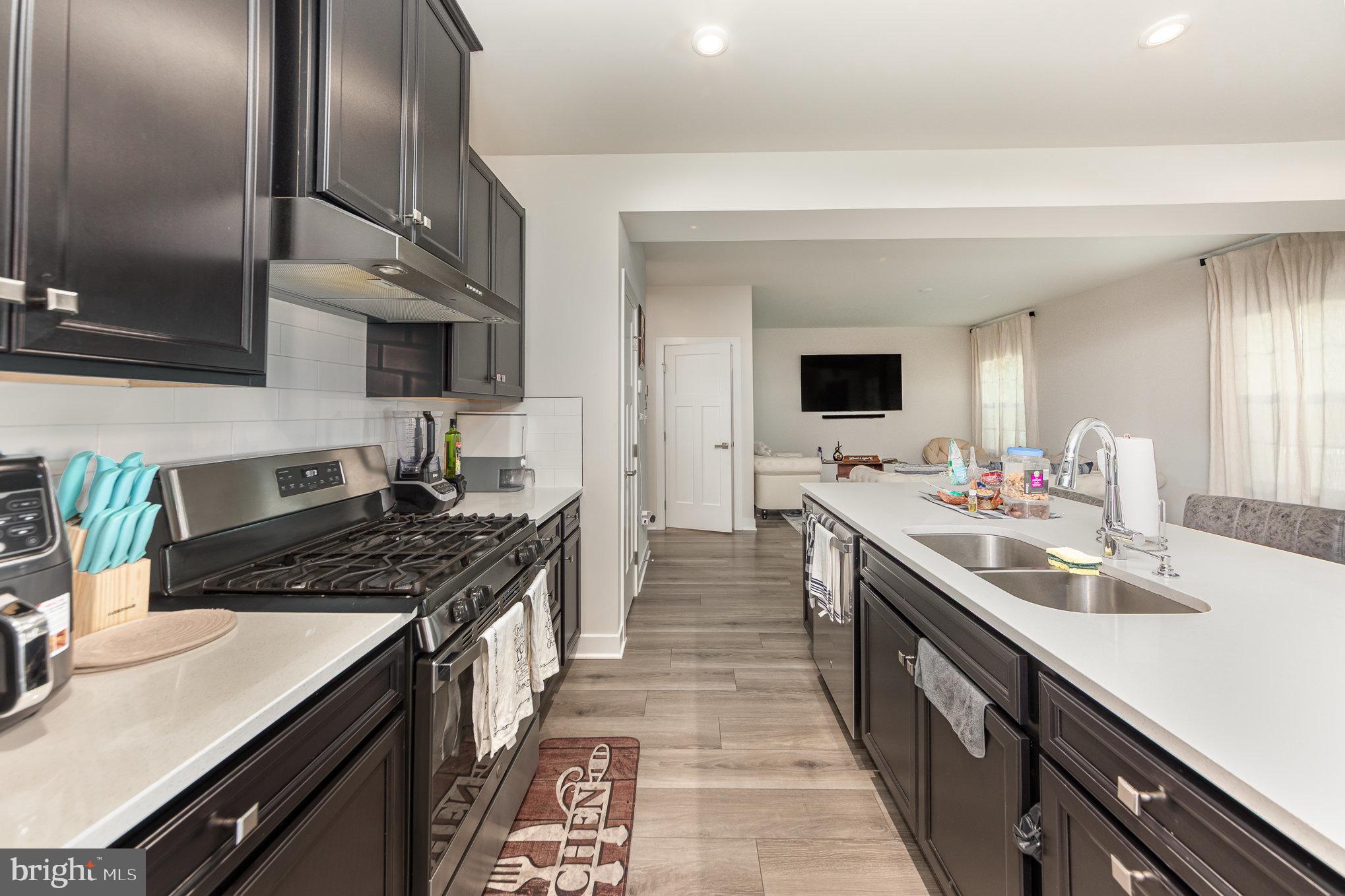 RAPPAHANNOCK LANDING - Residential Lease