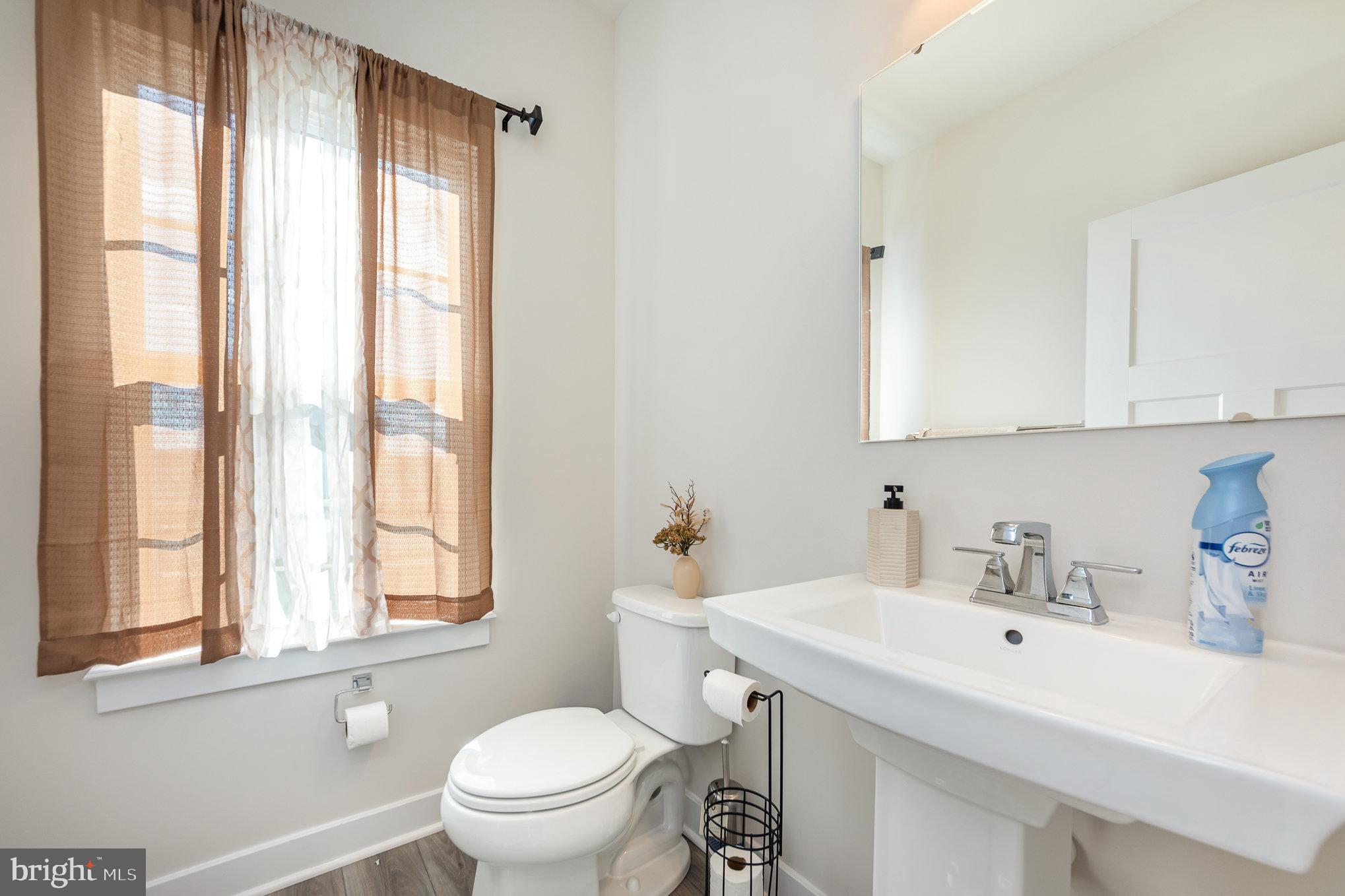 RAPPAHANNOCK LANDING - Residential Lease