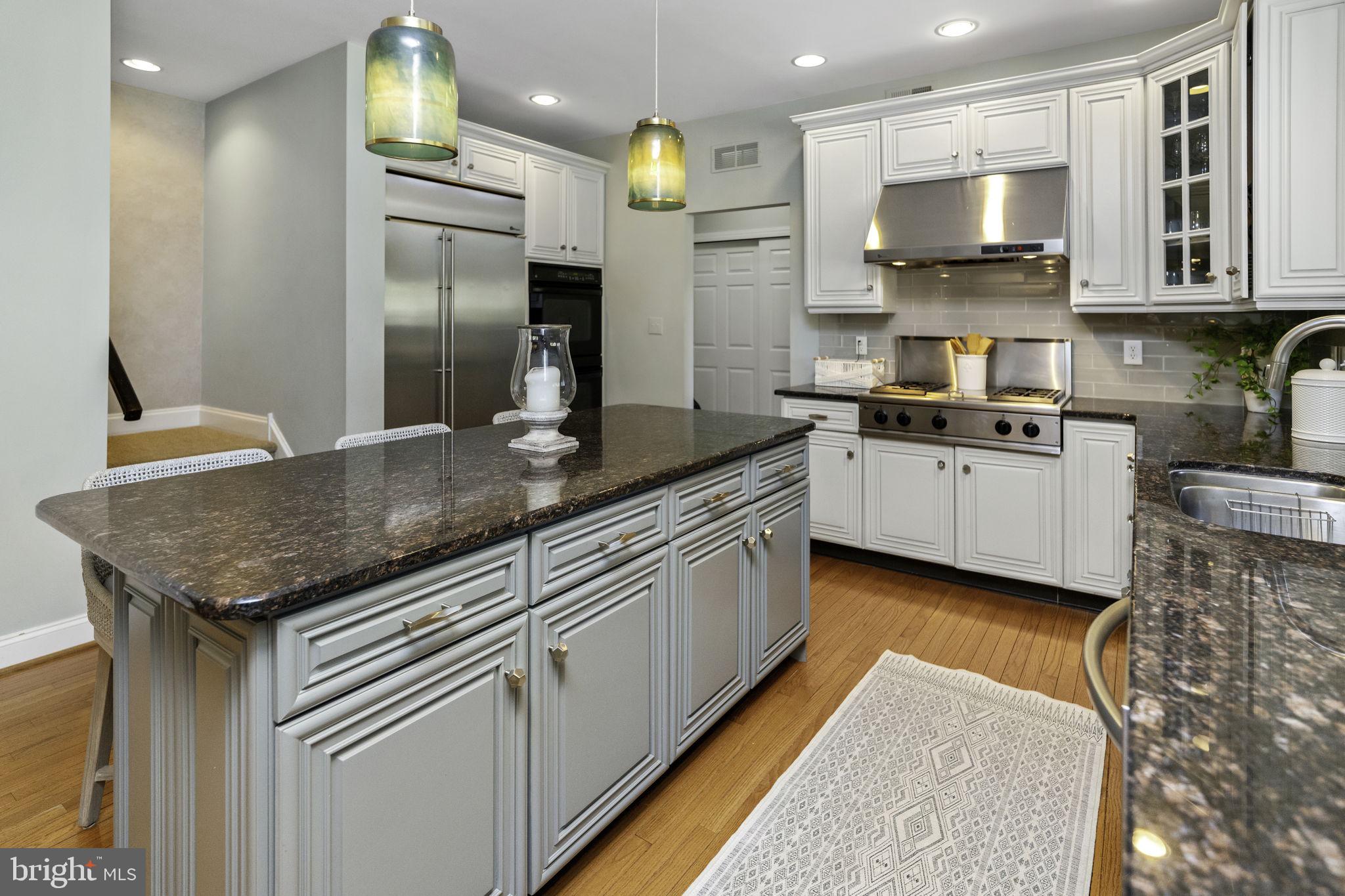 NORTHAMPTON HUNT - Residential