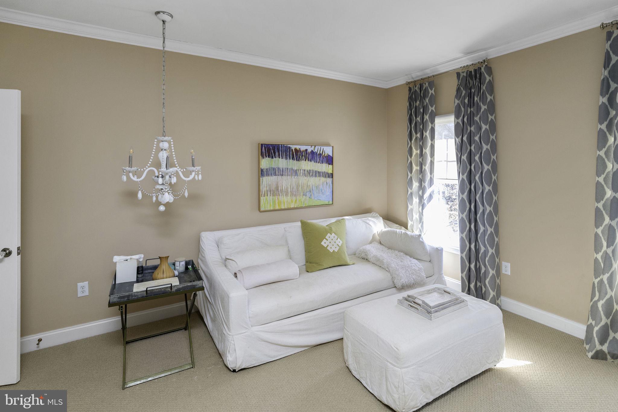 NORTHAMPTON HUNT - Residential