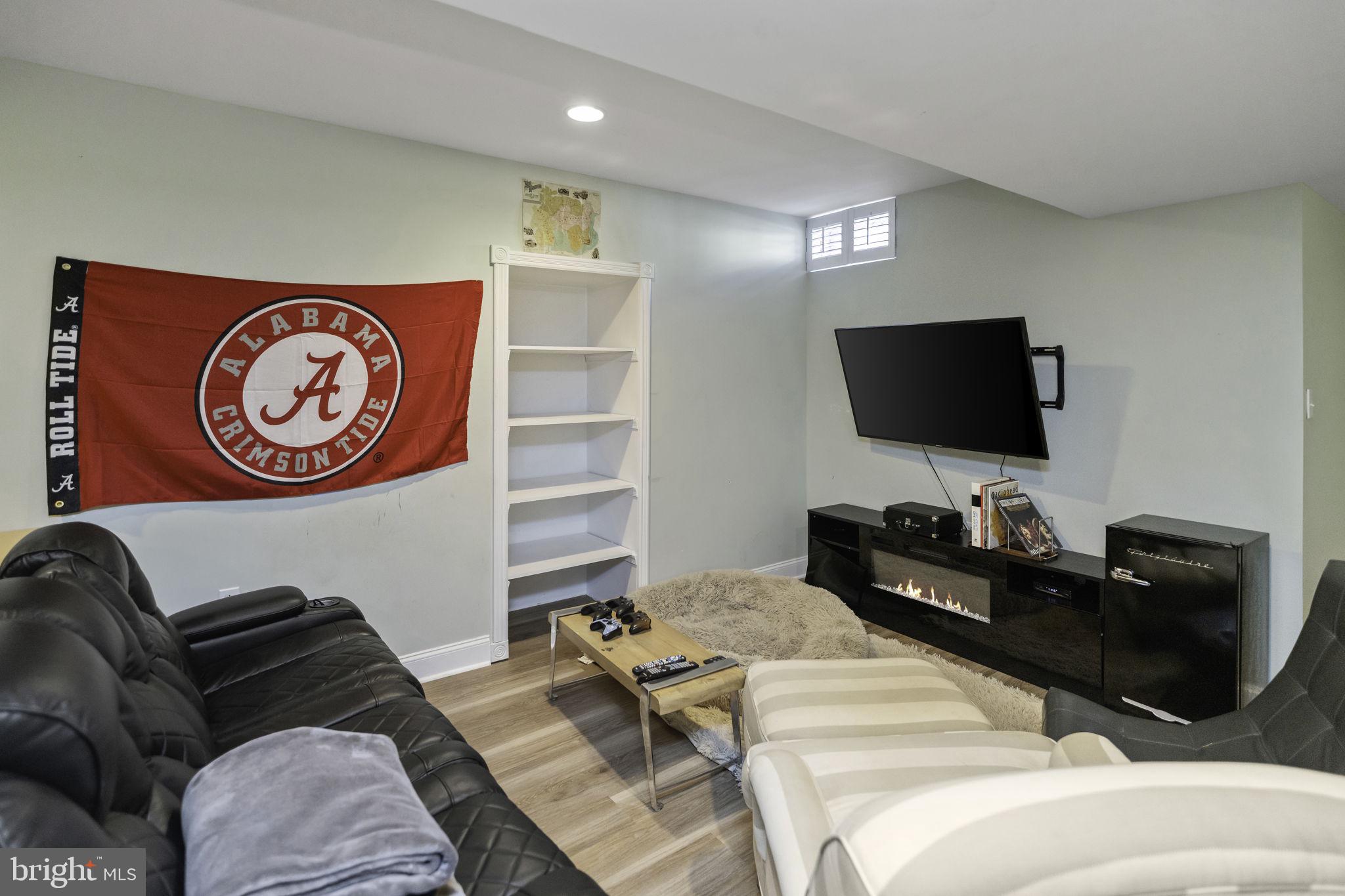 NORTHAMPTON HUNT - Residential