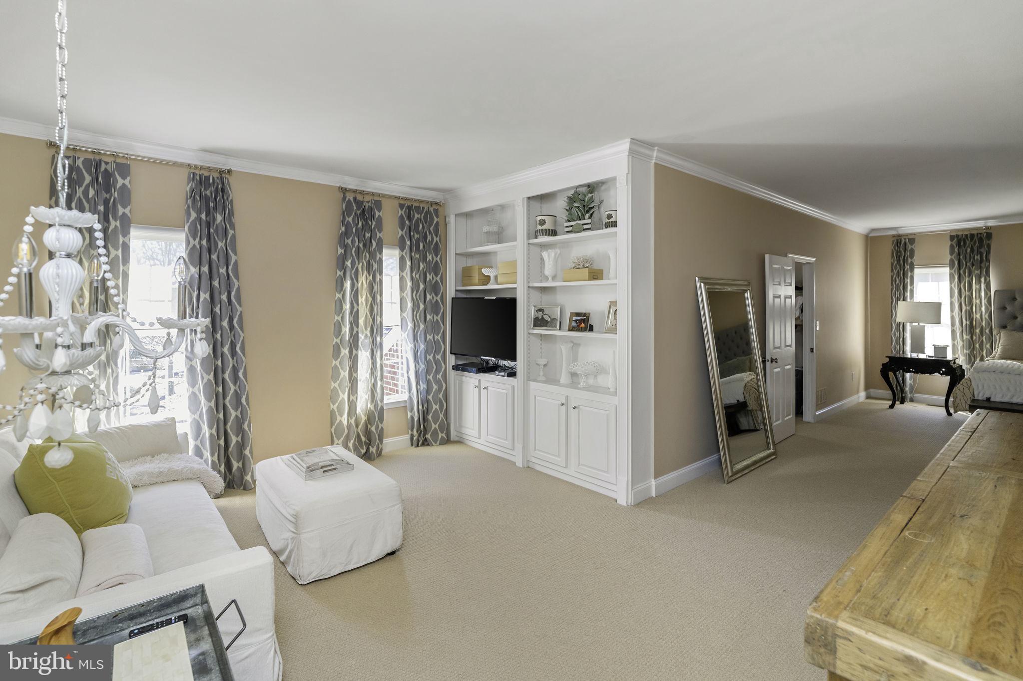 NORTHAMPTON HUNT - Residential