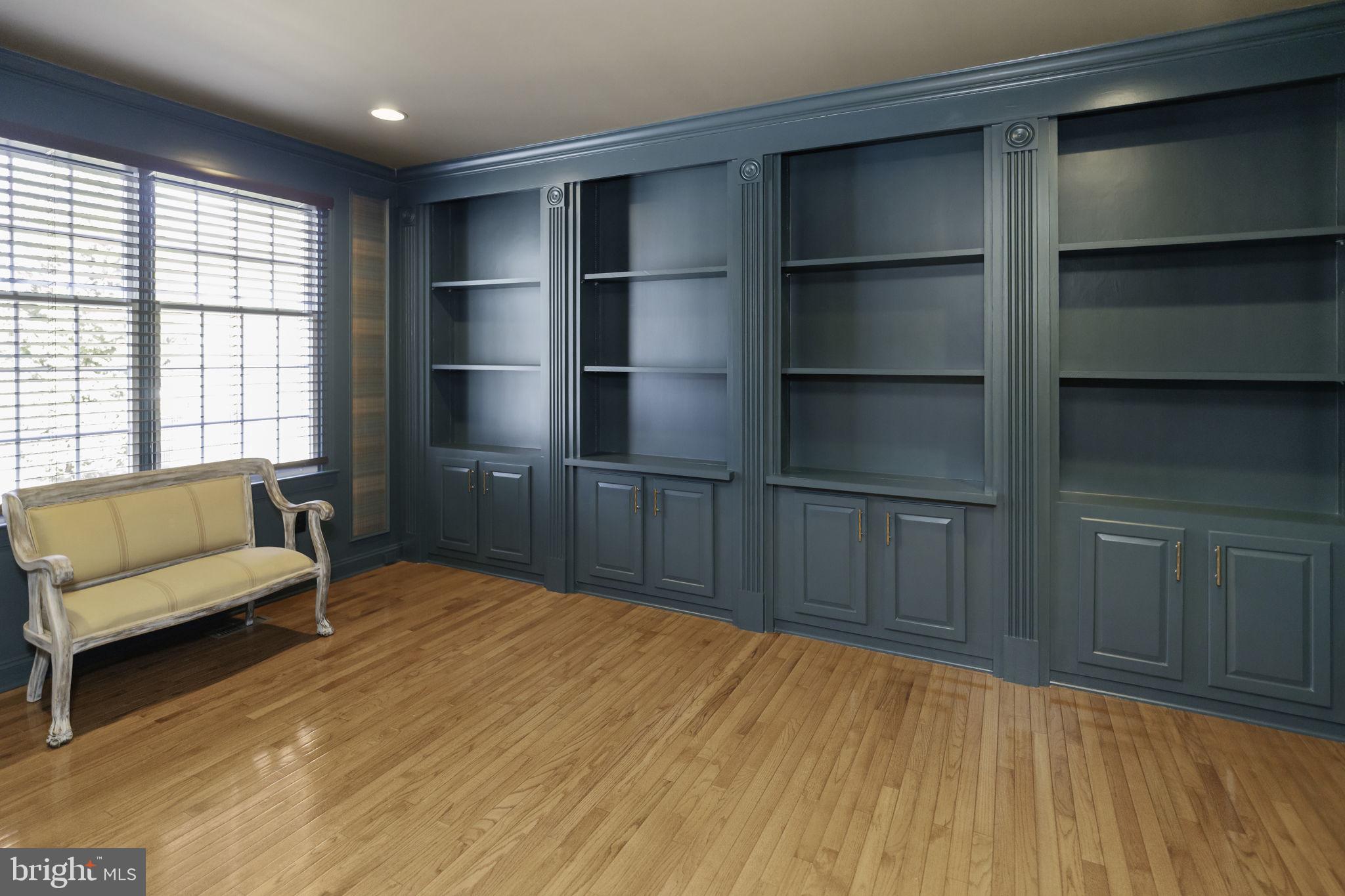 NORTHAMPTON HUNT - Residential