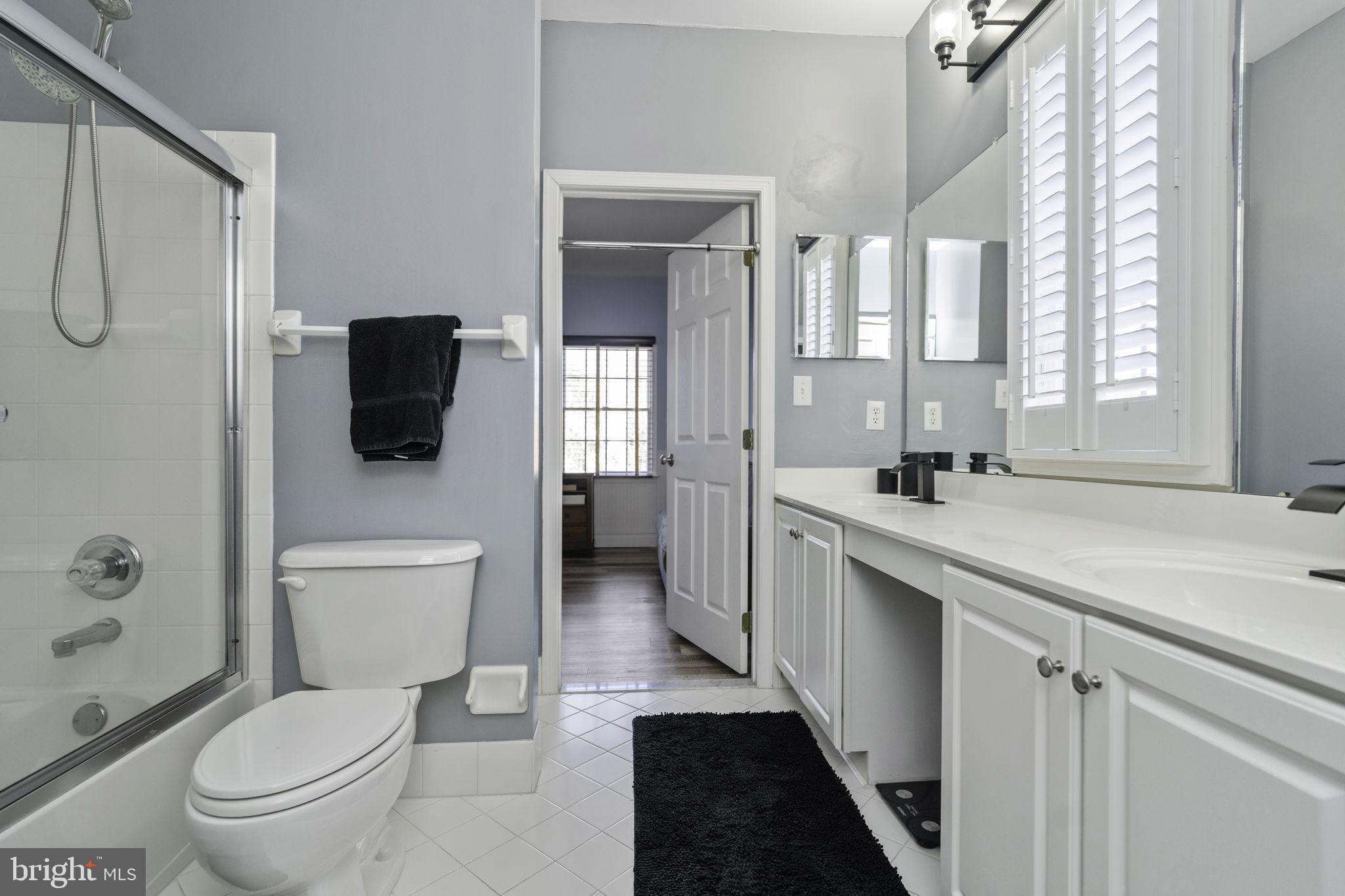 NORTHAMPTON HUNT - Residential