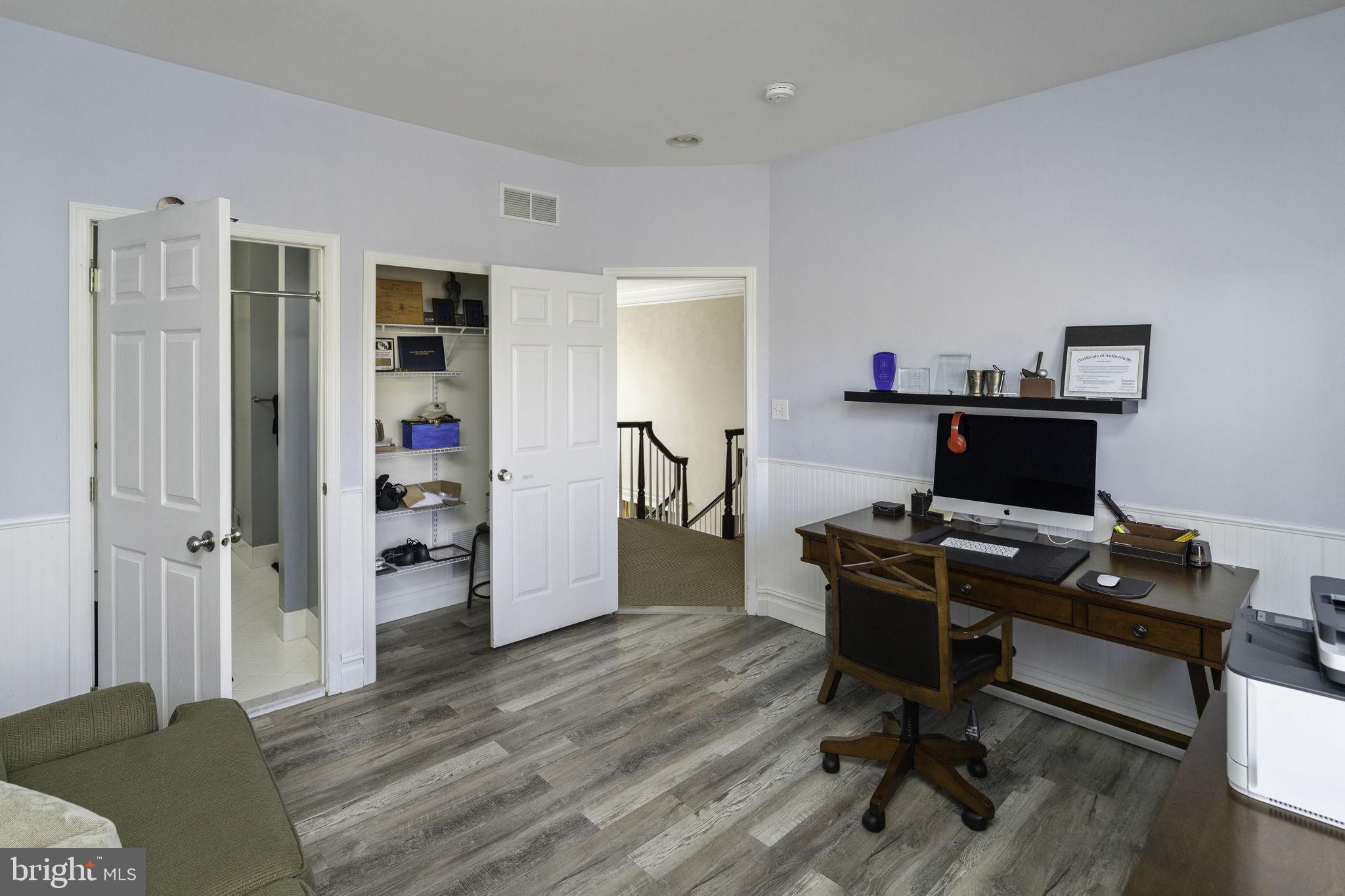 NORTHAMPTON HUNT - Residential