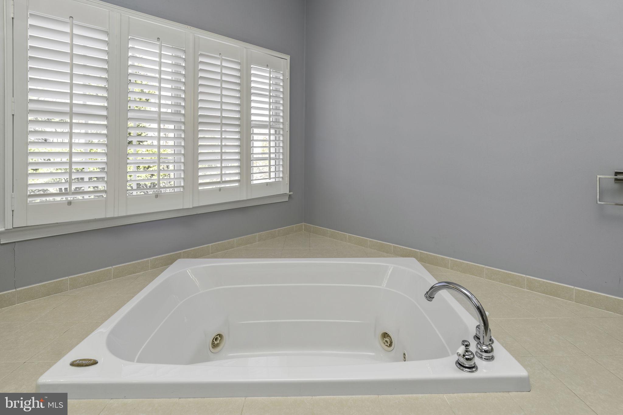 NORTHAMPTON HUNT - Residential