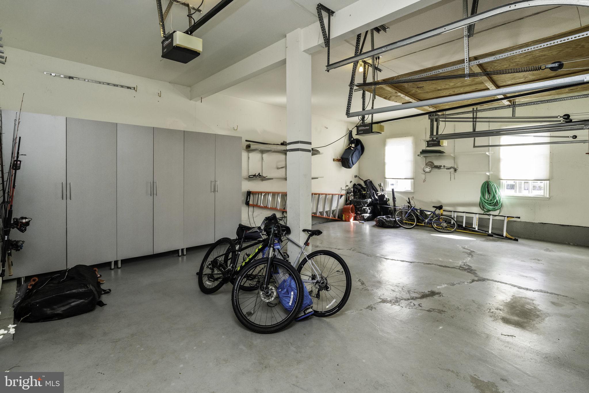 NORTHAMPTON HUNT - Residential