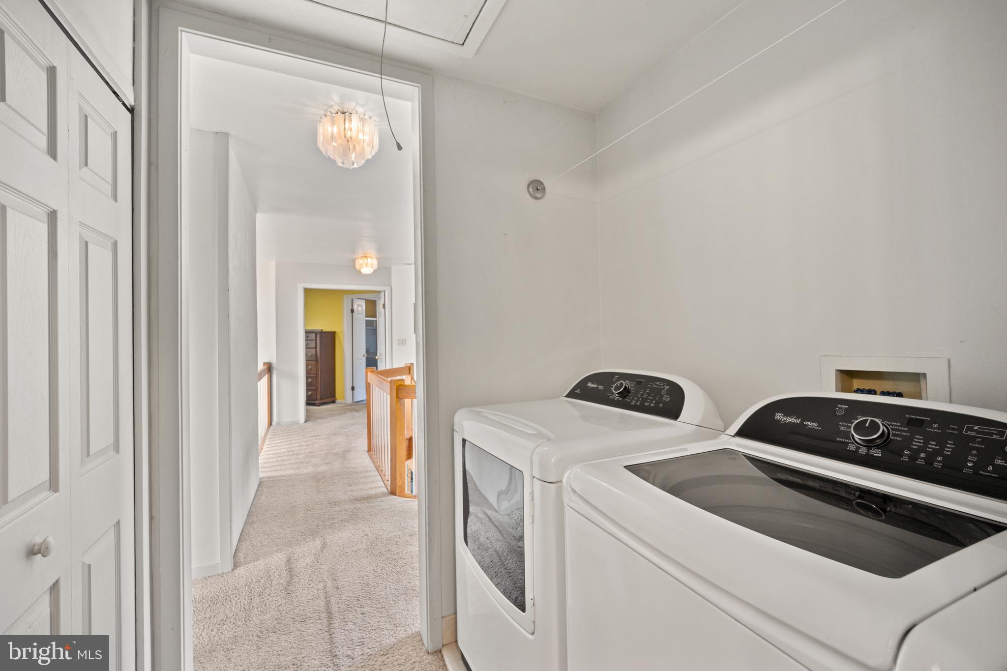 DARK HOLLOW - Residential