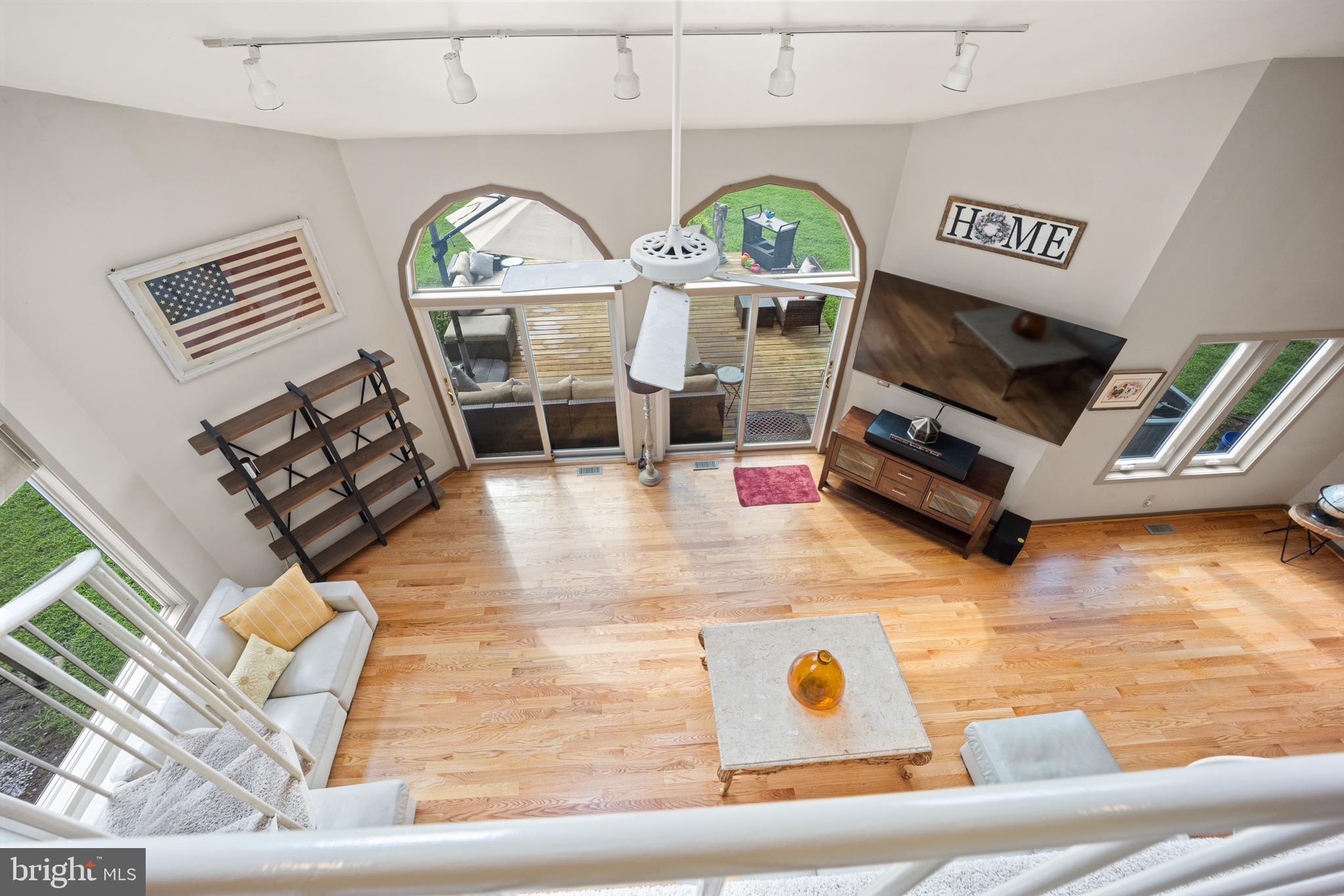 DARK HOLLOW - Residential