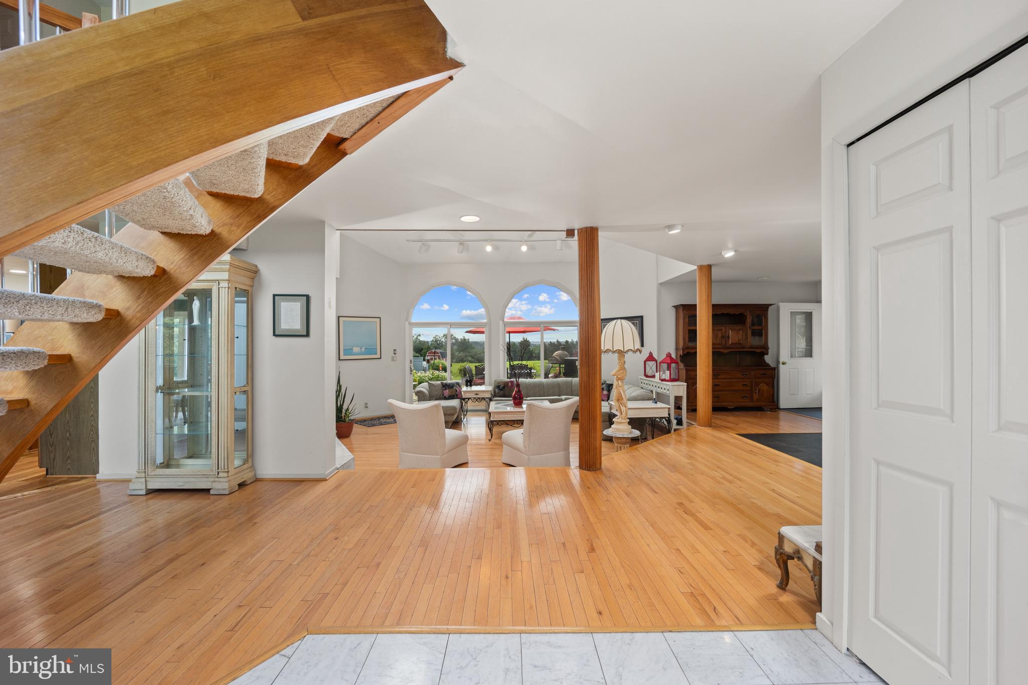 DARK HOLLOW - Residential