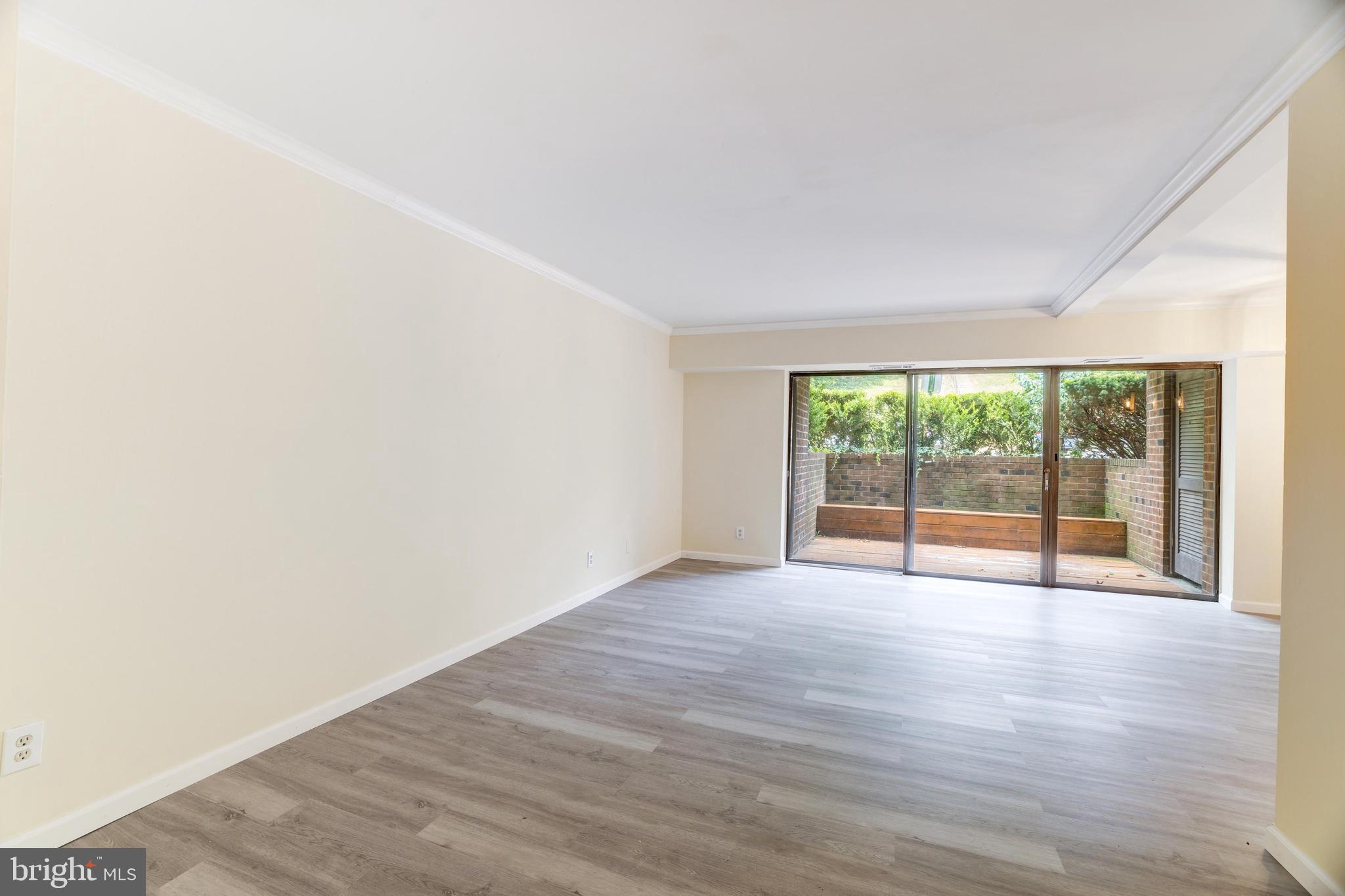 HERITAGE COURT - Residential Lease