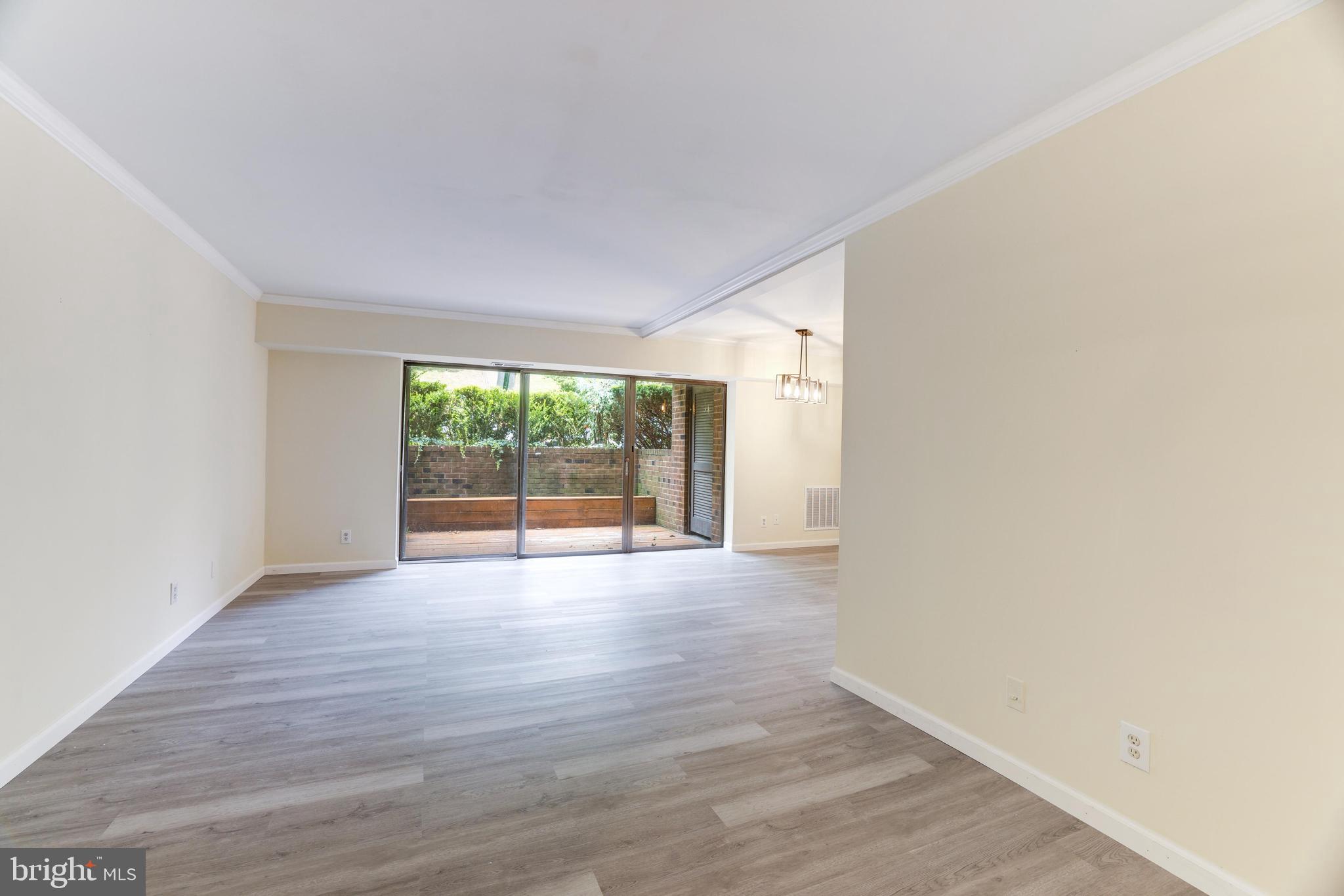 HERITAGE COURT - Residential Lease