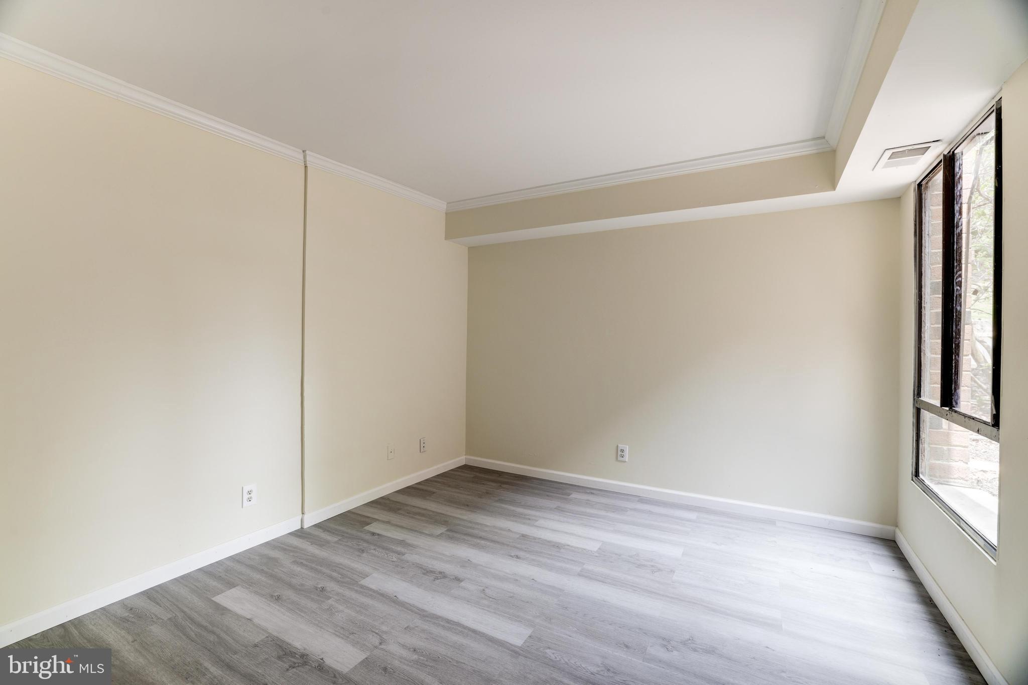 HERITAGE COURT - Residential Lease