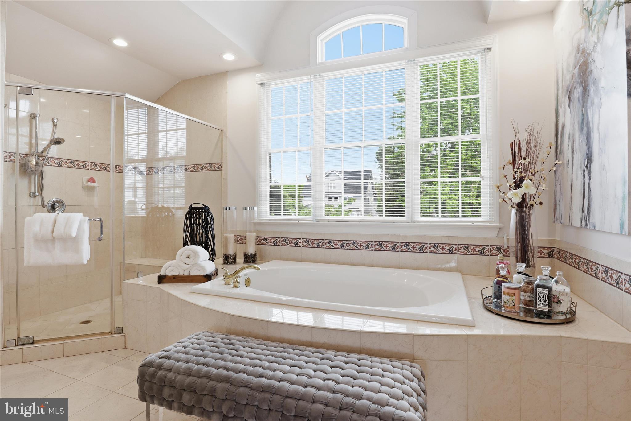 ANNANDALE OAKS - Residential