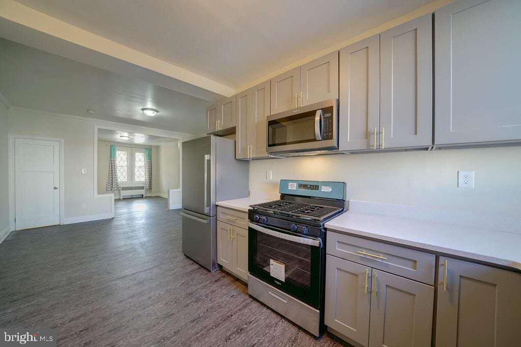 BALTIMORE HIGHLANDS - Residential