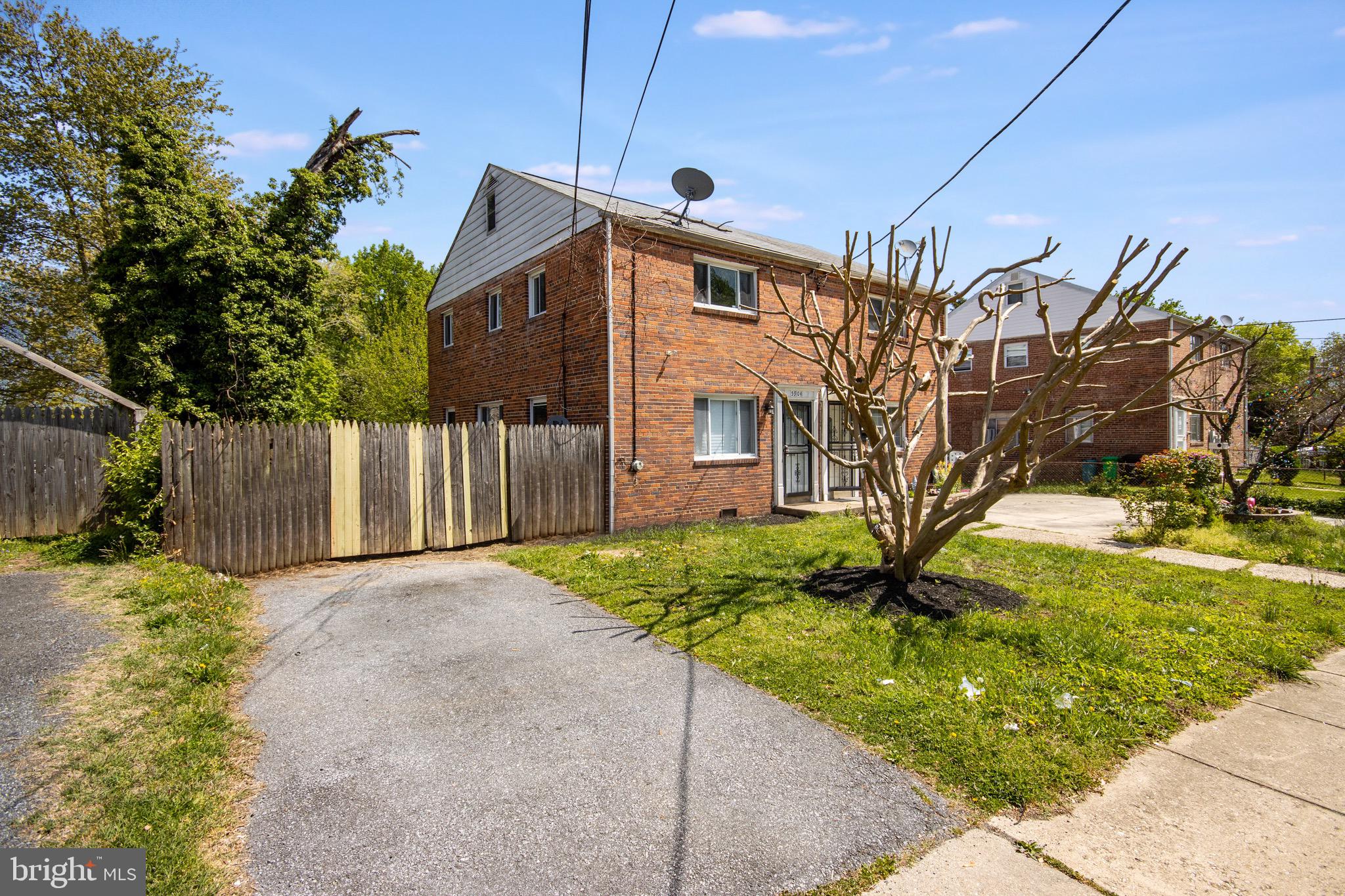 TEMPLETON KNOLLS - Residential