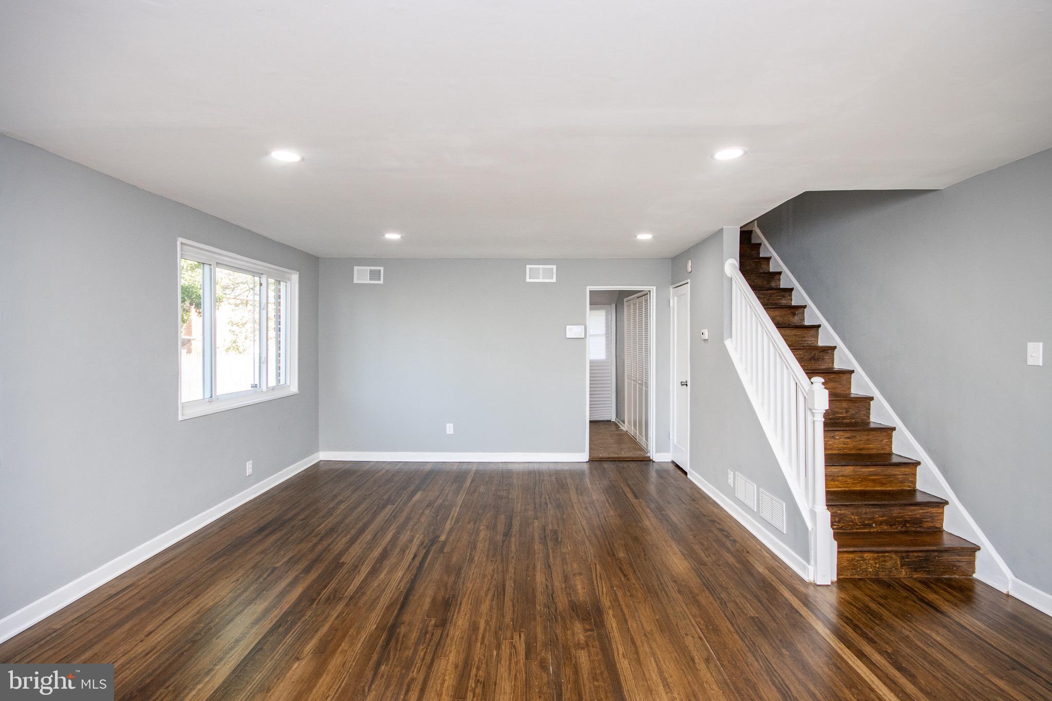 TEMPLETON KNOLLS - Residential