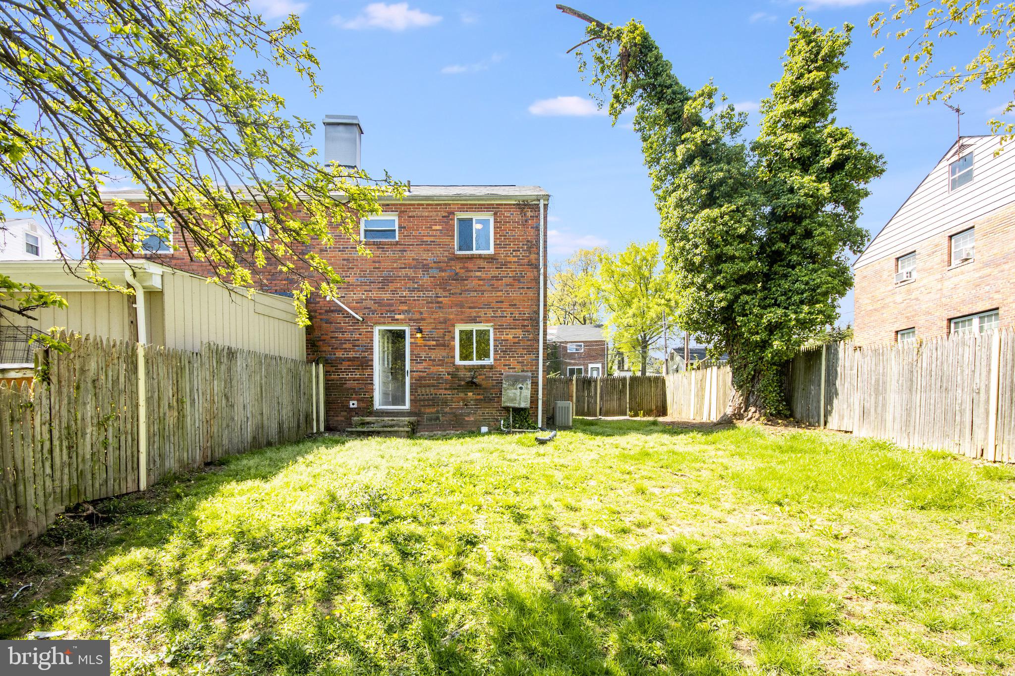 TEMPLETON KNOLLS - Residential