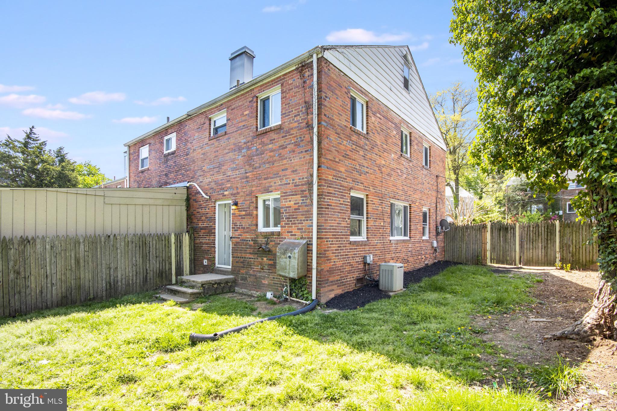 TEMPLETON KNOLLS - Residential