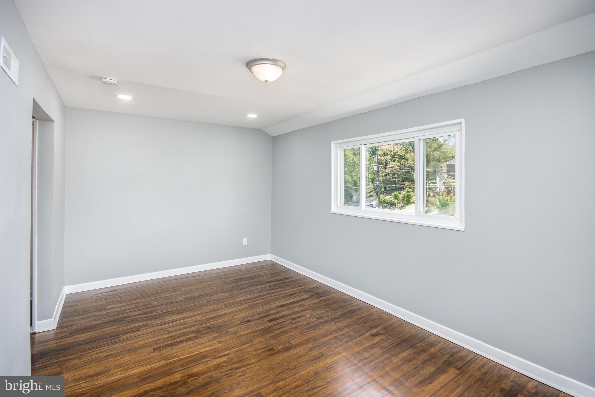 TEMPLETON KNOLLS - Residential