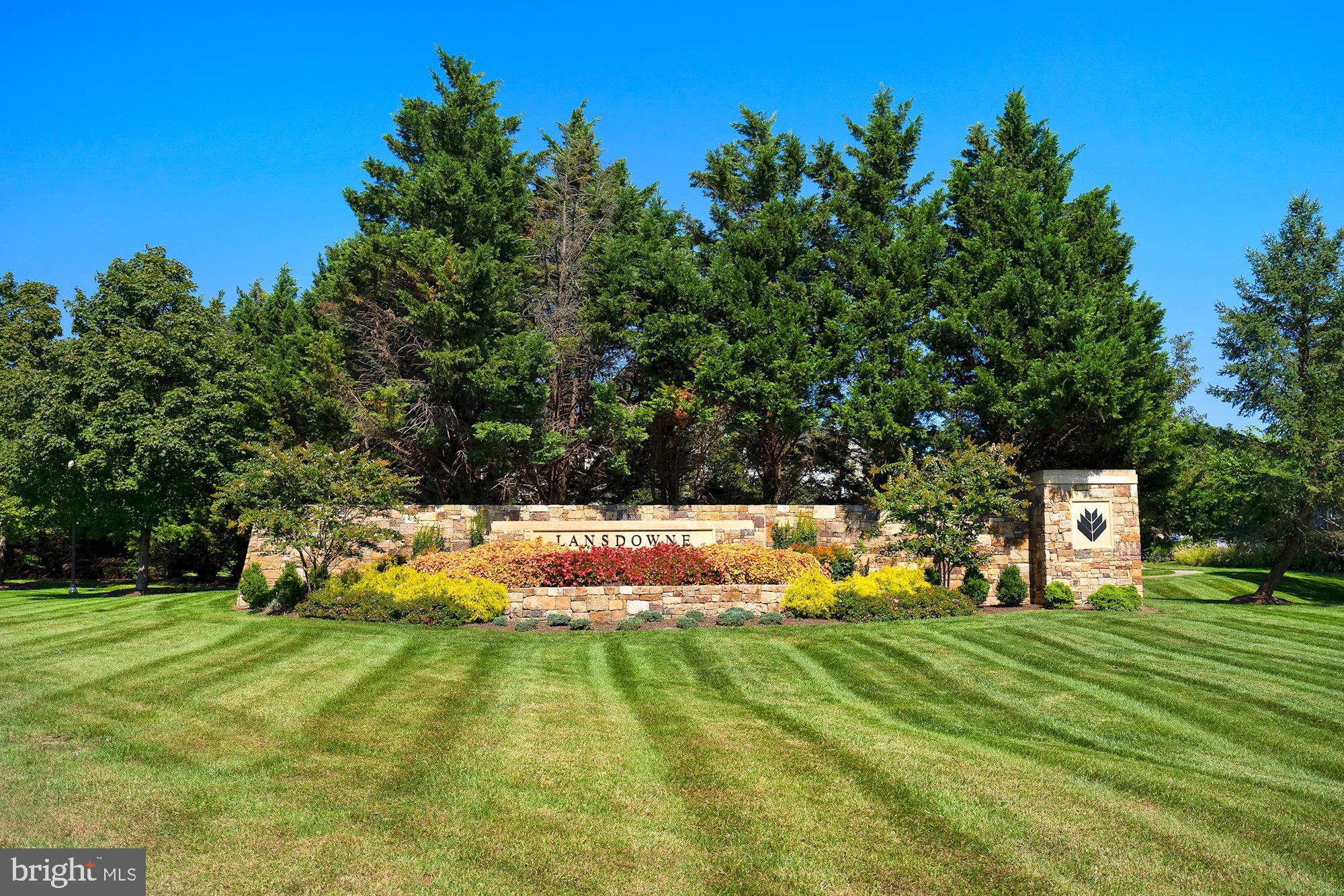 LANSDOWNE ON THE POTOMAC - Residential