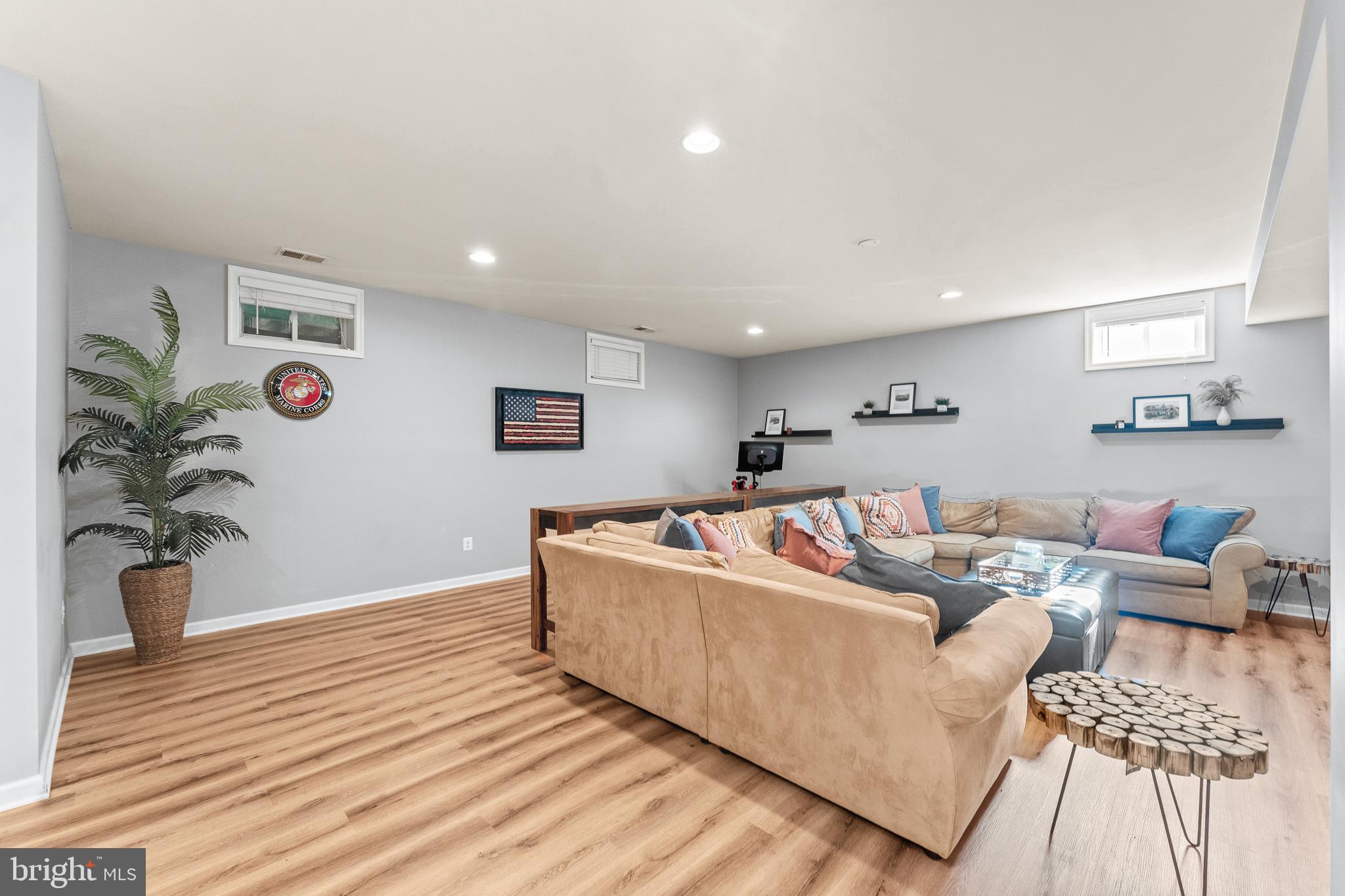 LANSDOWNE ON THE POTOMAC - Residential