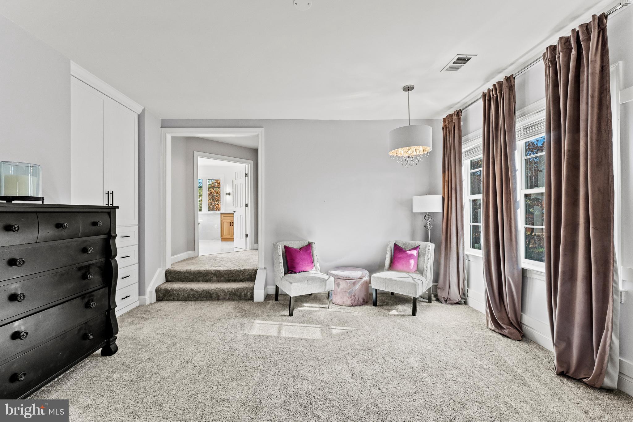 LANSDOWNE ON THE POTOMAC - Residential