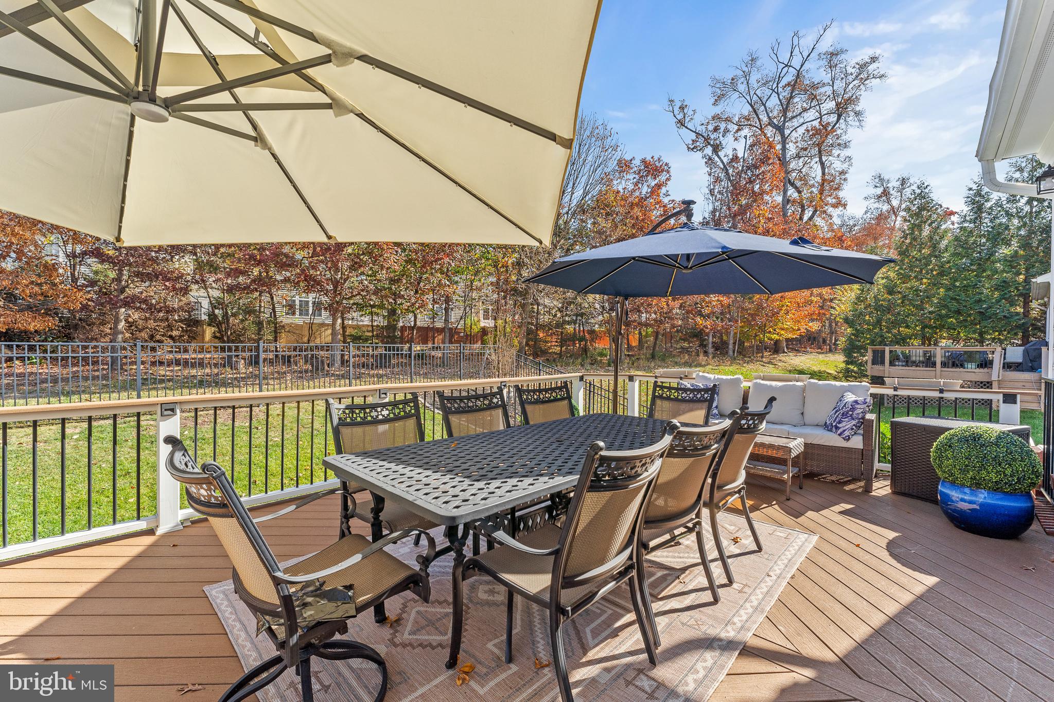 LANSDOWNE ON THE POTOMAC - Residential