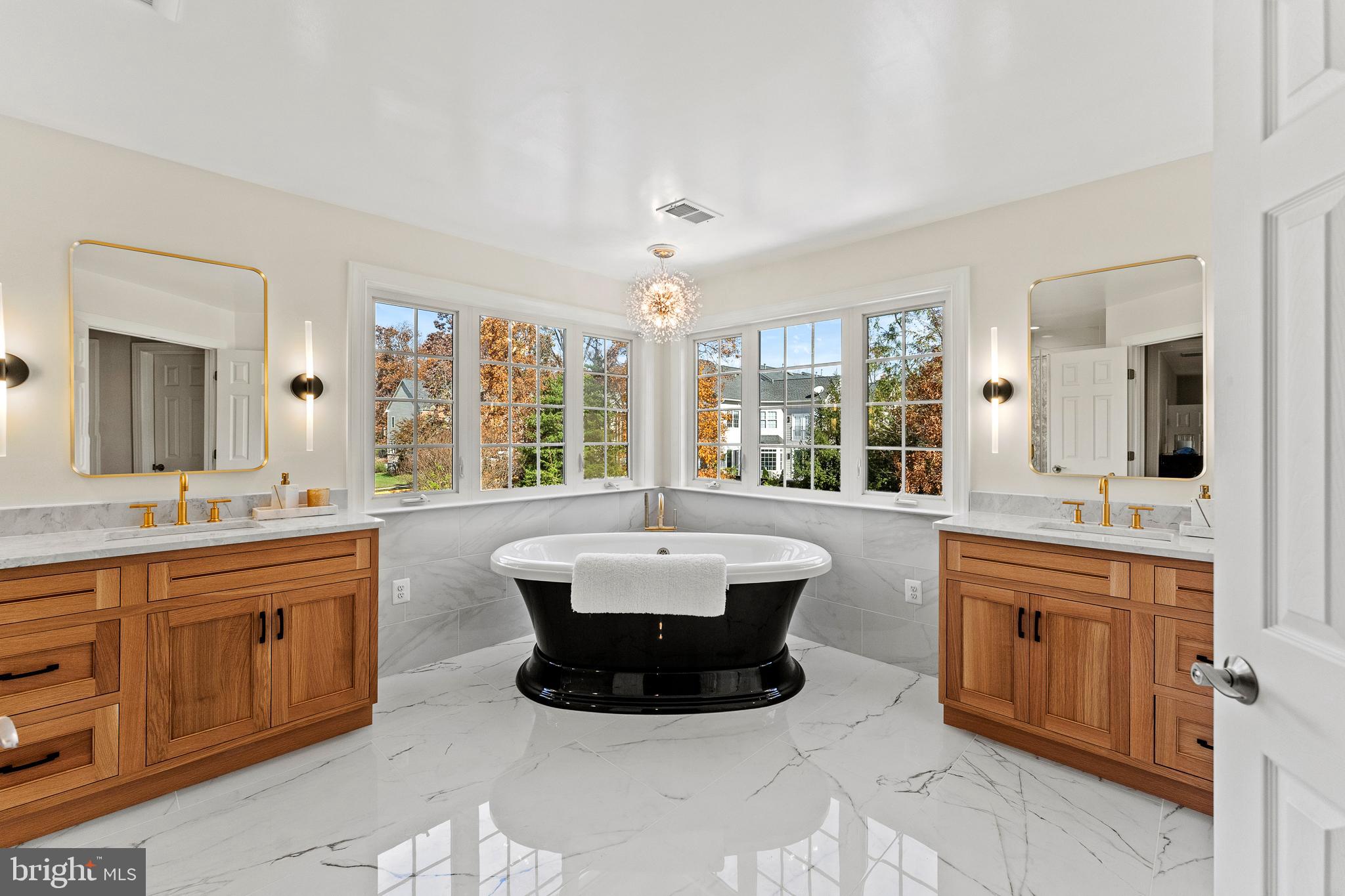 LANSDOWNE ON THE POTOMAC - Residential