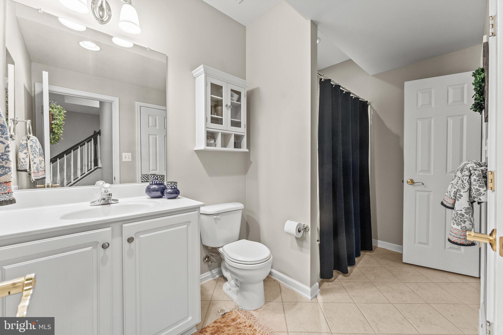 LANSDOWNE ON THE POTOMAC - Residential