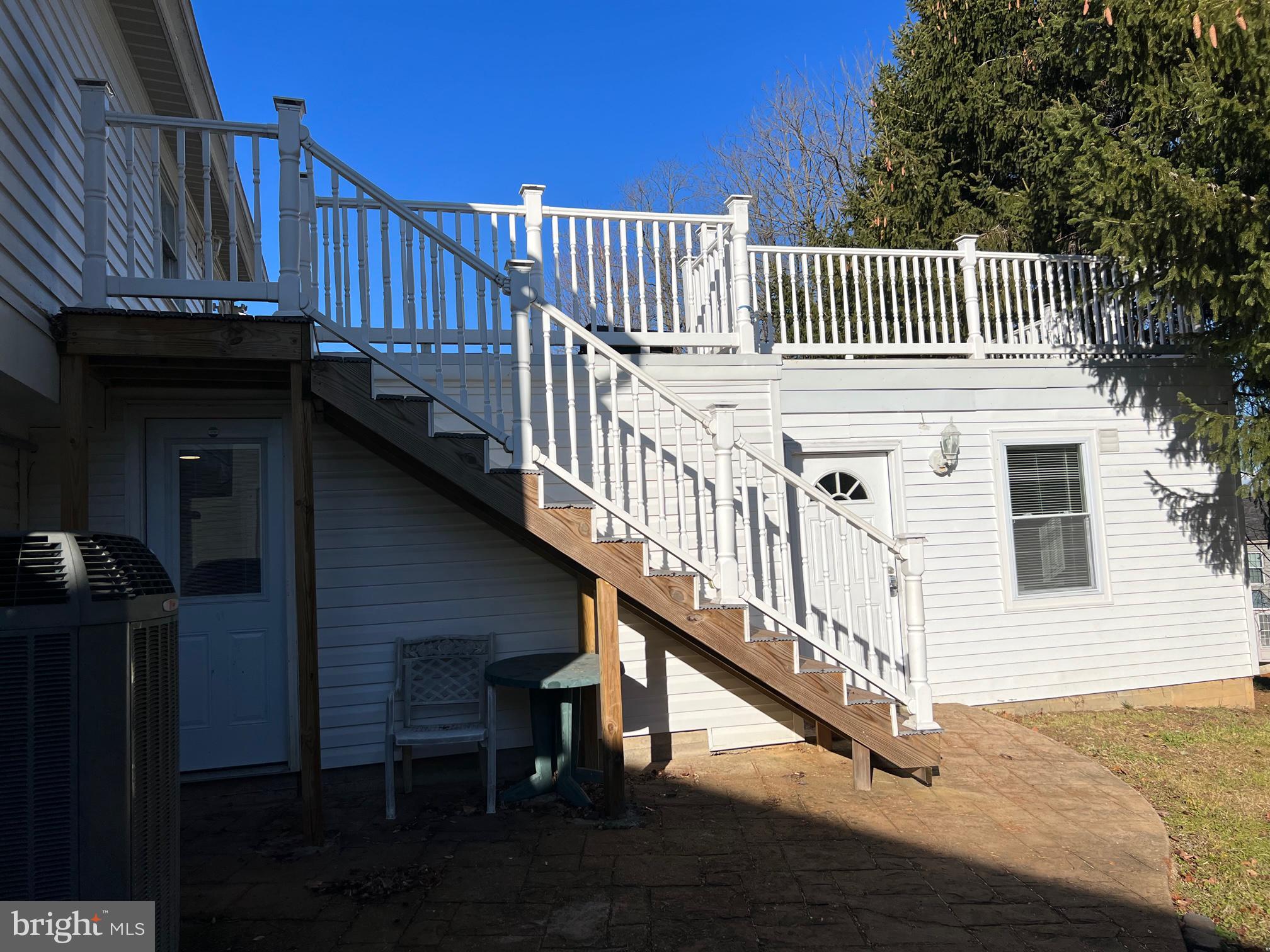 TIMBERSCAPE - Residential Lease