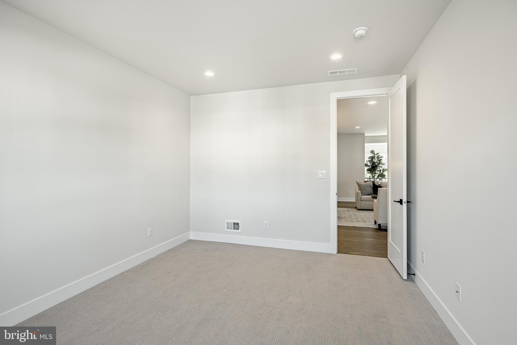 PRESERVE AT MARSH CREEK - CARRIAGE COLLECTION - Residential