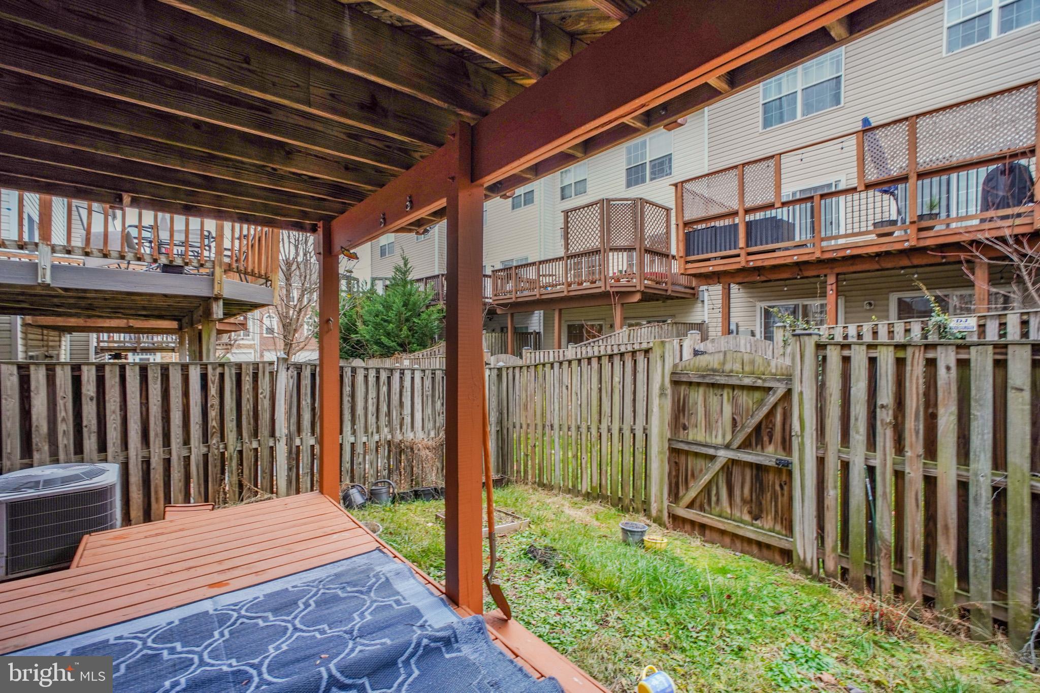 GREAT FALLS CHASE - Residential Lease